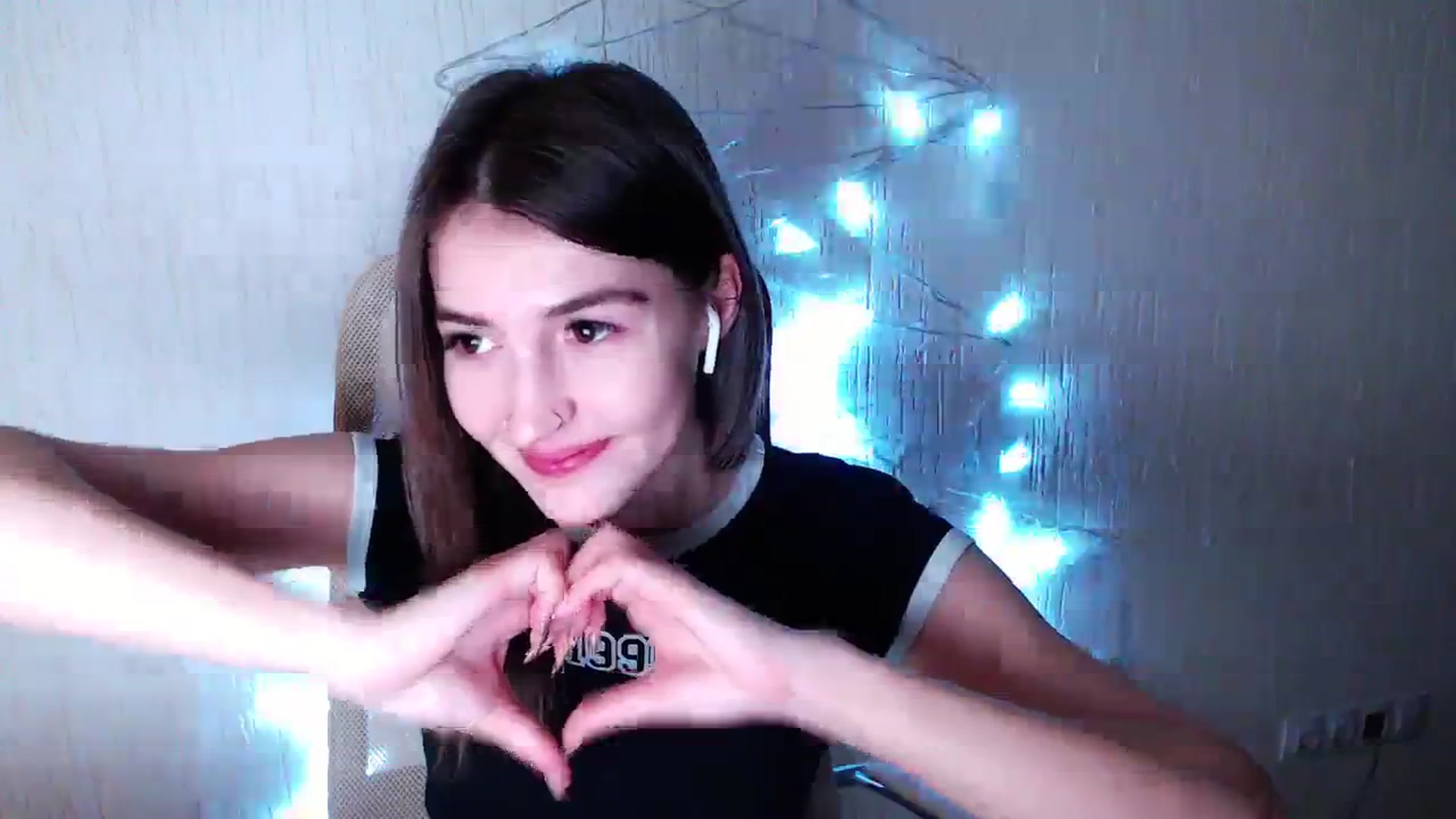 Gallery image thumbnail from lifethebest's myfreecams stream on, 01/14/2024, 09:24 image 8 of 20