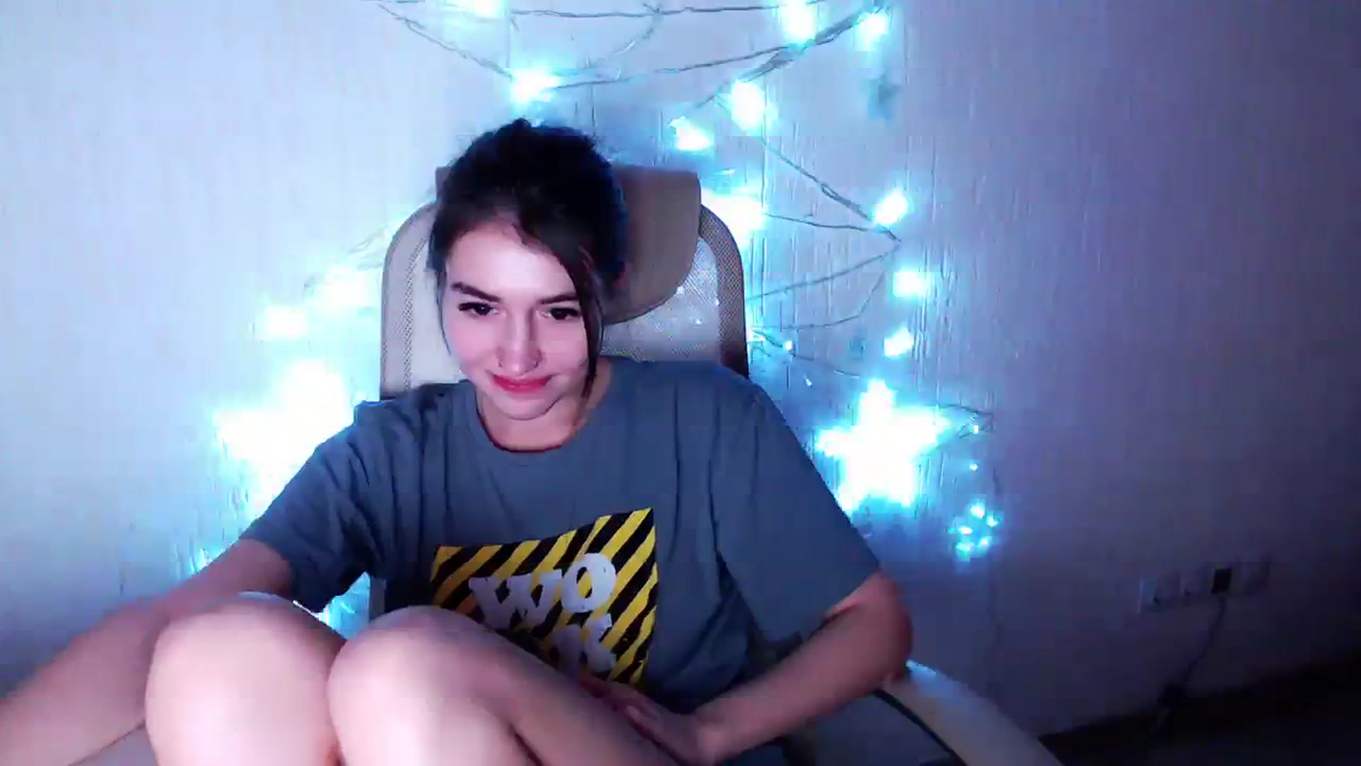 Gallery image thumbnail from lifethebest's myfreecams stream on, 01/15/2024, 07:31 image 10 of 20