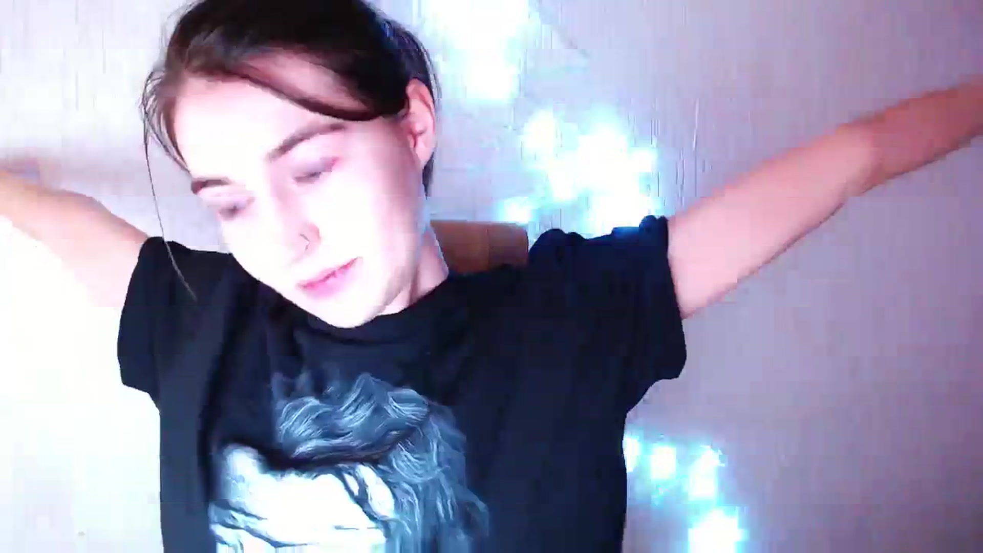 Gallery image thumbnail from lifethebest's myfreecams stream on, 01/18/2024, 03:39 image 17 of 20