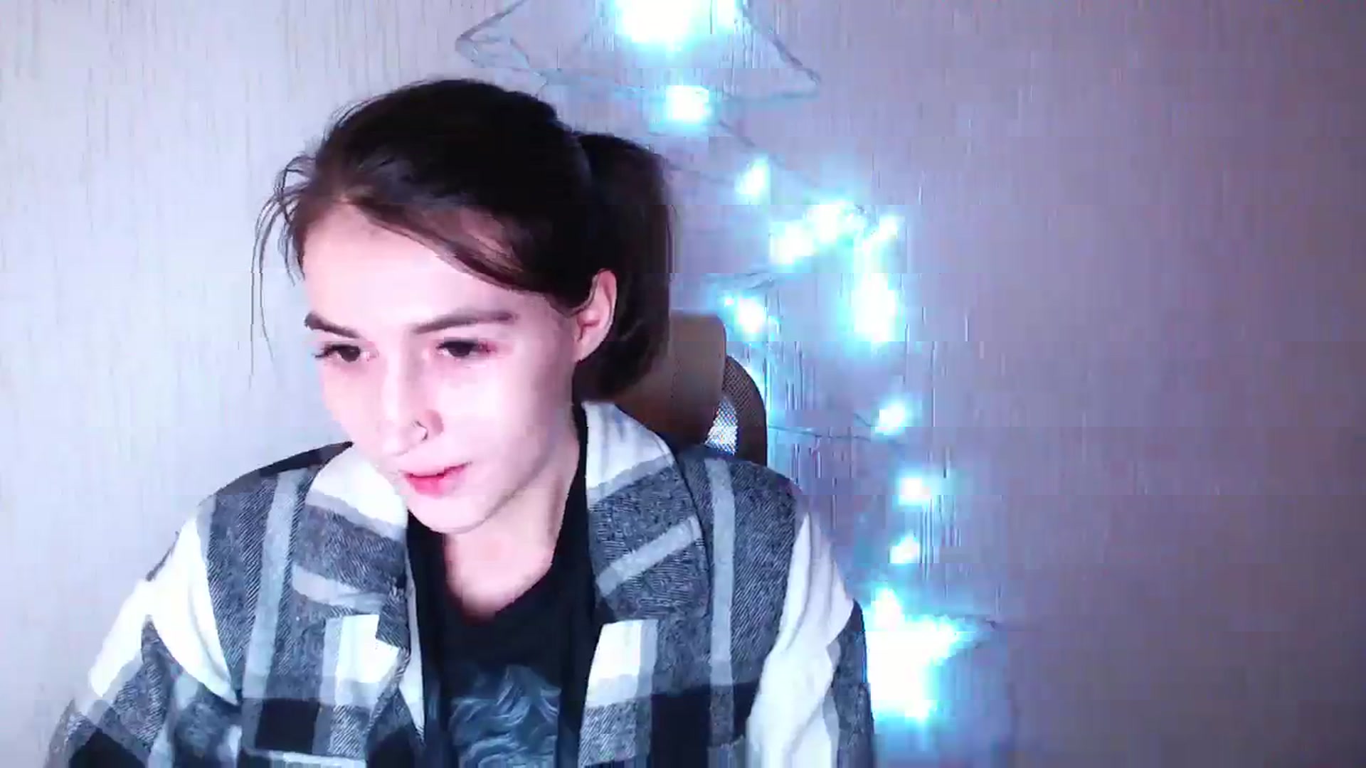 Gallery image thumbnail from lifethebest's myfreecams stream on, 01/18/2024, 03:39 image 10 of 20