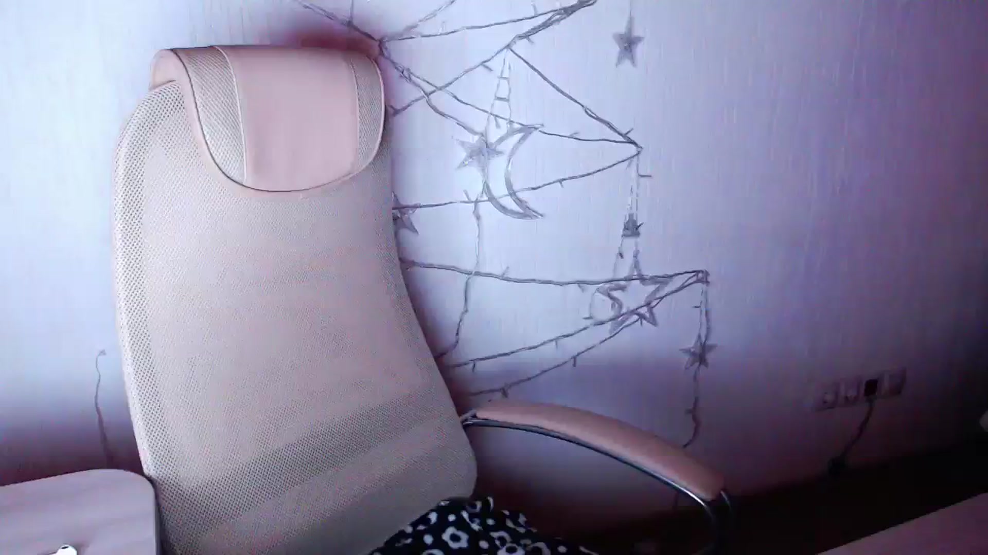 Gallery image thumbnail from lifethebest's myfreecams stream on, 01/21/2024, 08:02 image 1 of 20