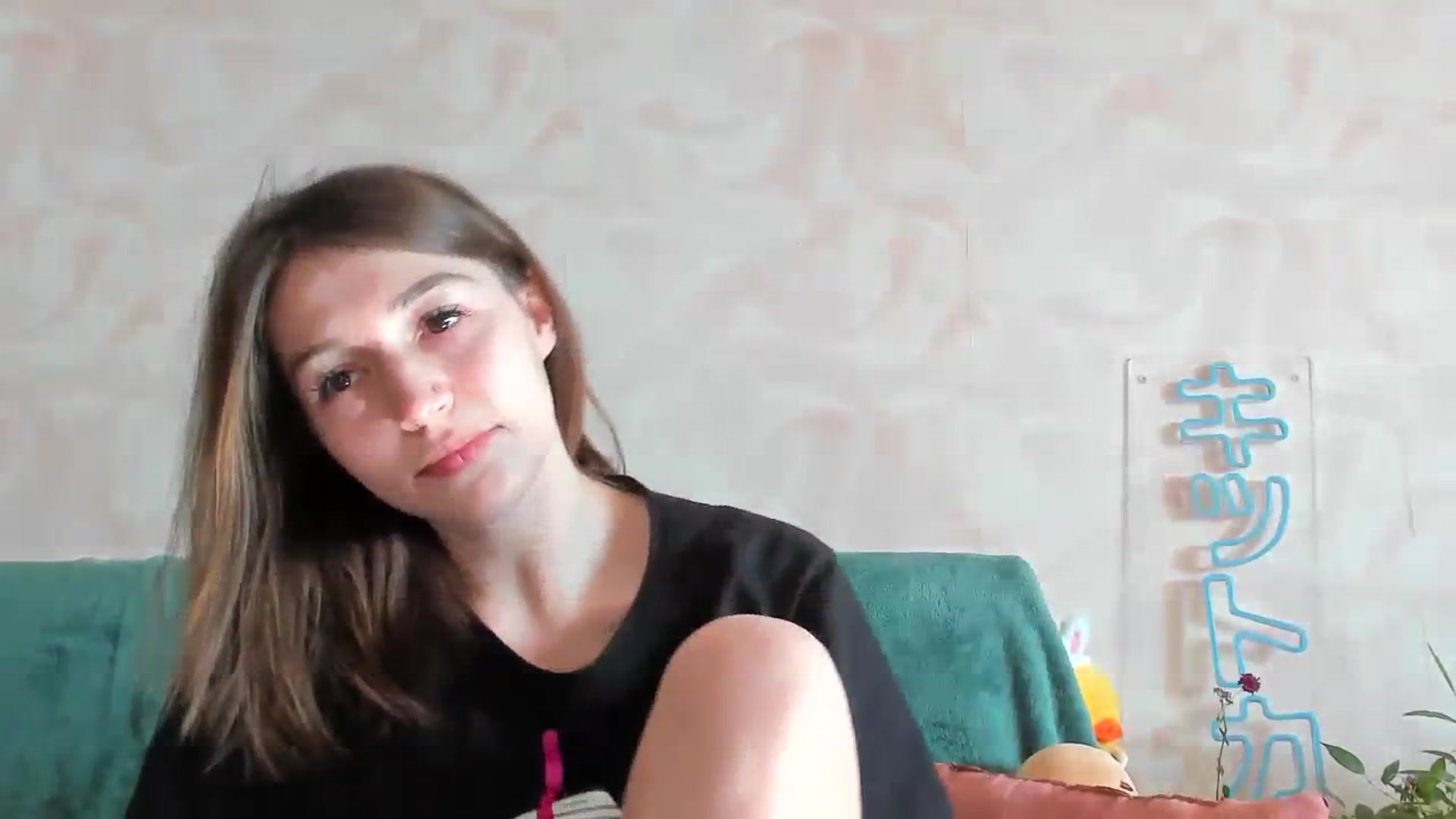 Gallery image thumbnail from lifethebest's myfreecams stream on, 03/18/2024, 07:11 image 10 of 20