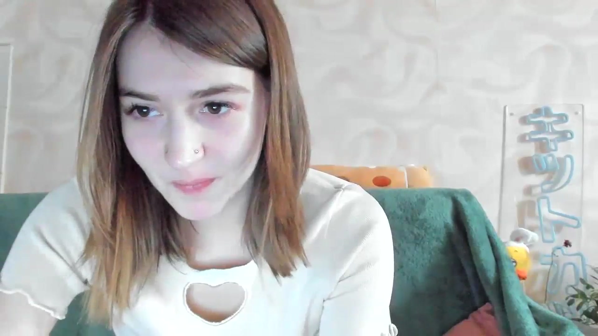 Gallery image thumbnail from lifethebest's myfreecams stream on, 04/09/2024, 03:03 image 15 of 20