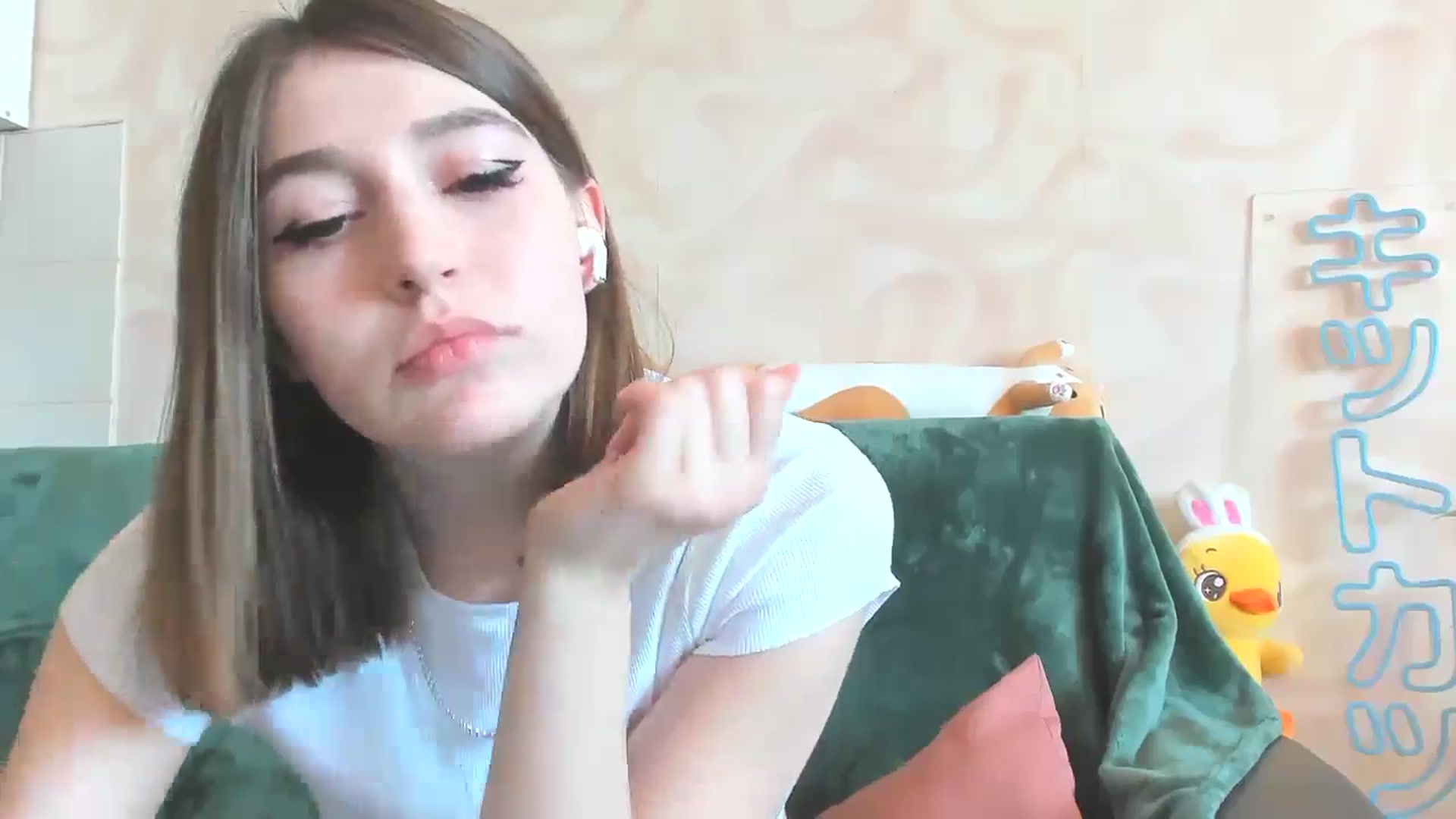 Gallery image thumbnail from lifethebest's myfreecams stream on, 05/04/2024, 06:49 image 19 of 20