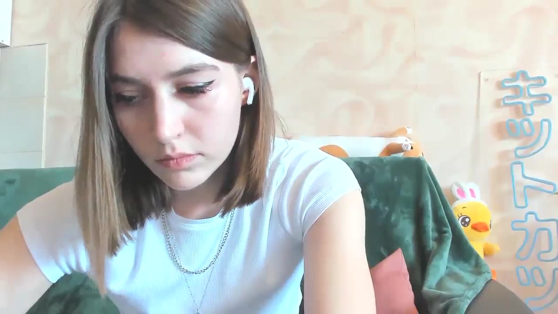 Gallery image thumbnail from lifethebest's myfreecams stream on, 05/04/2024, 06:49 image 3 of 20