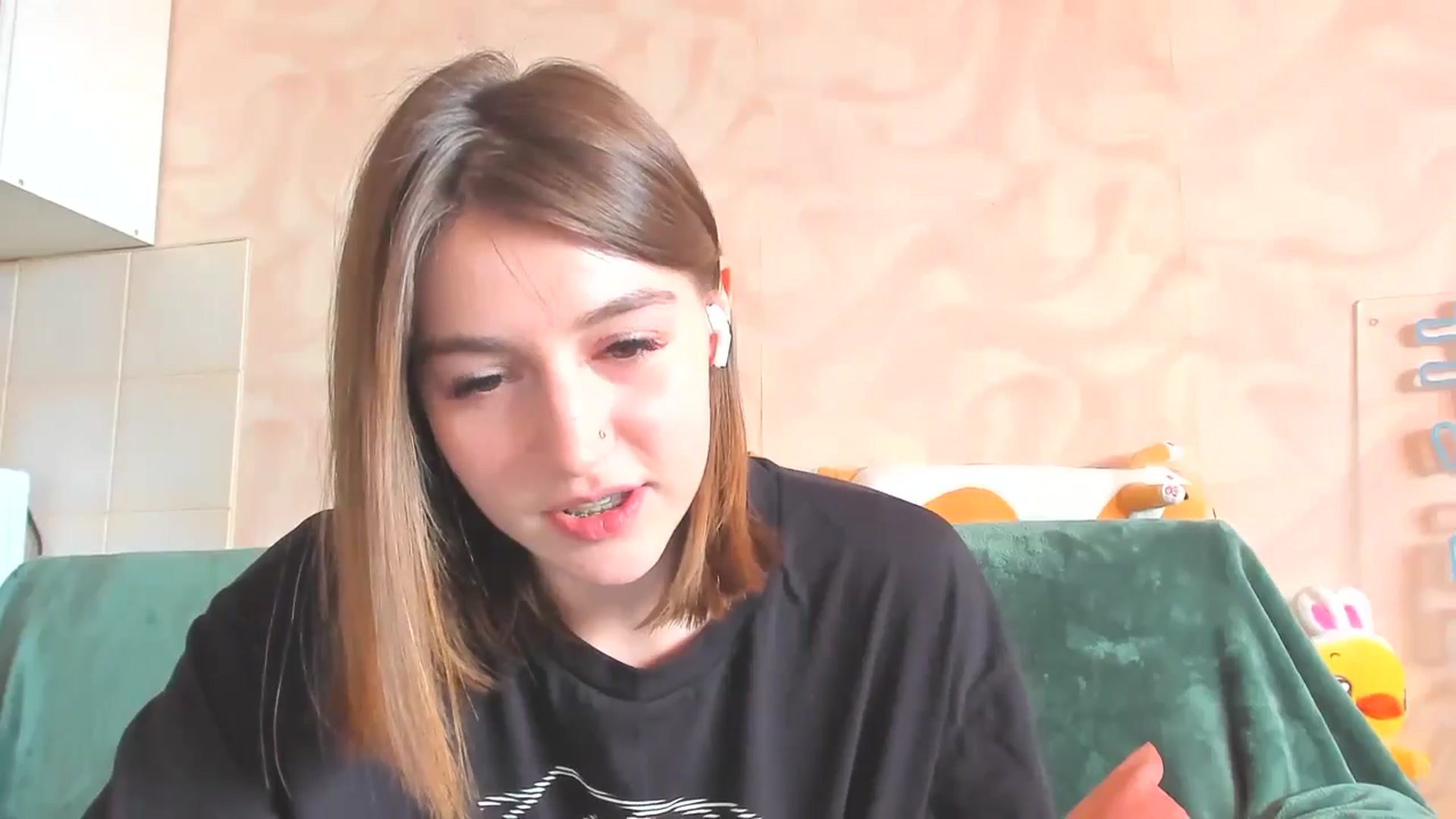Gallery image thumbnail from lifethebest's myfreecams stream on, 05/06/2024, 04:17 image 18 of 20