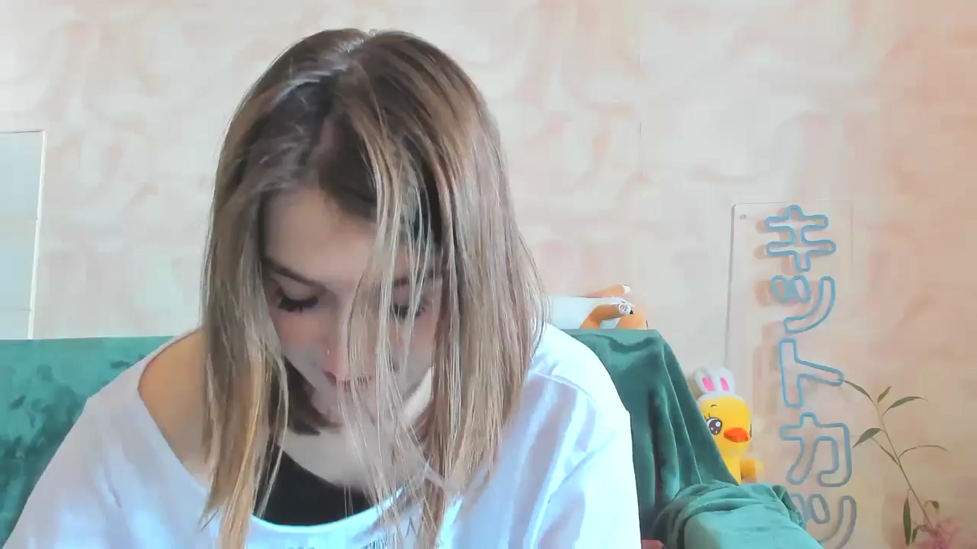 Gallery image thumbnail from lifethebest's myfreecams stream on, 05/07/2024, 08:57 image 1 of 20