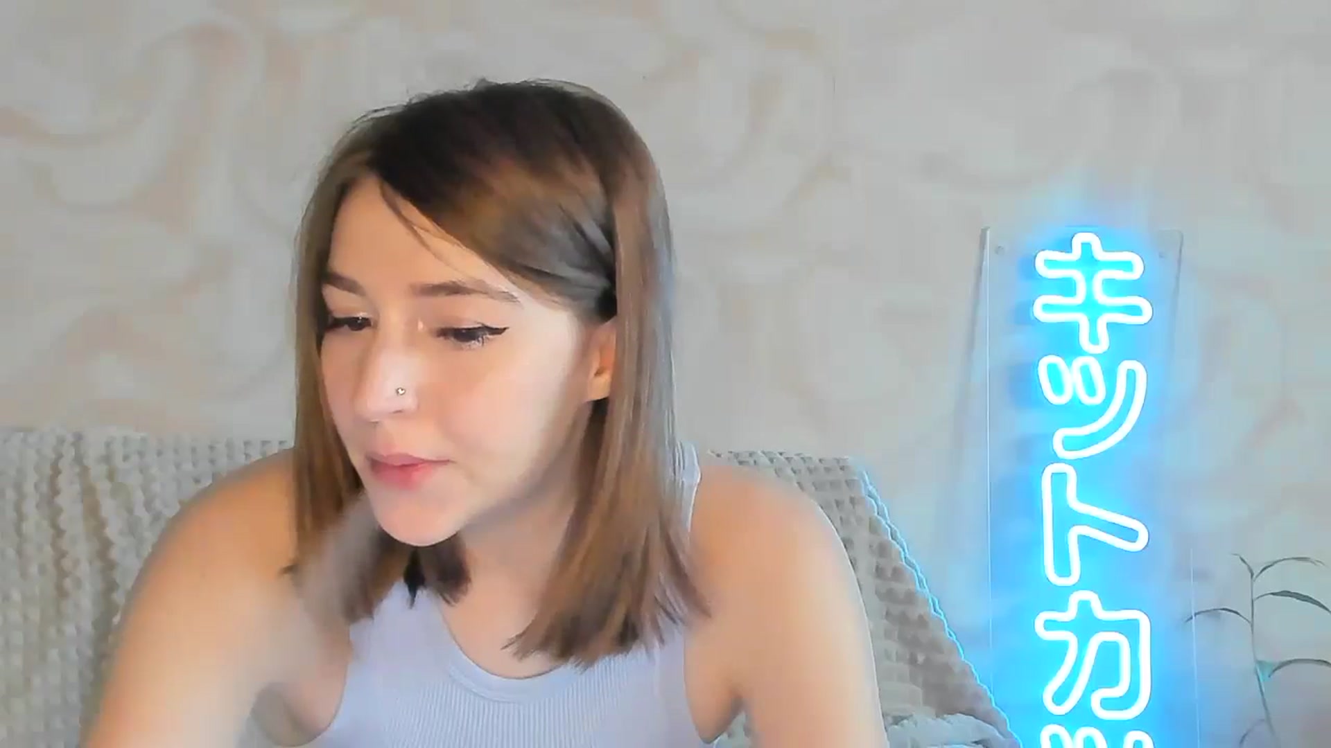 Gallery image thumbnail from lifethebest's myfreecams stream on, 05/20/2024, 02:41 image 5 of 20