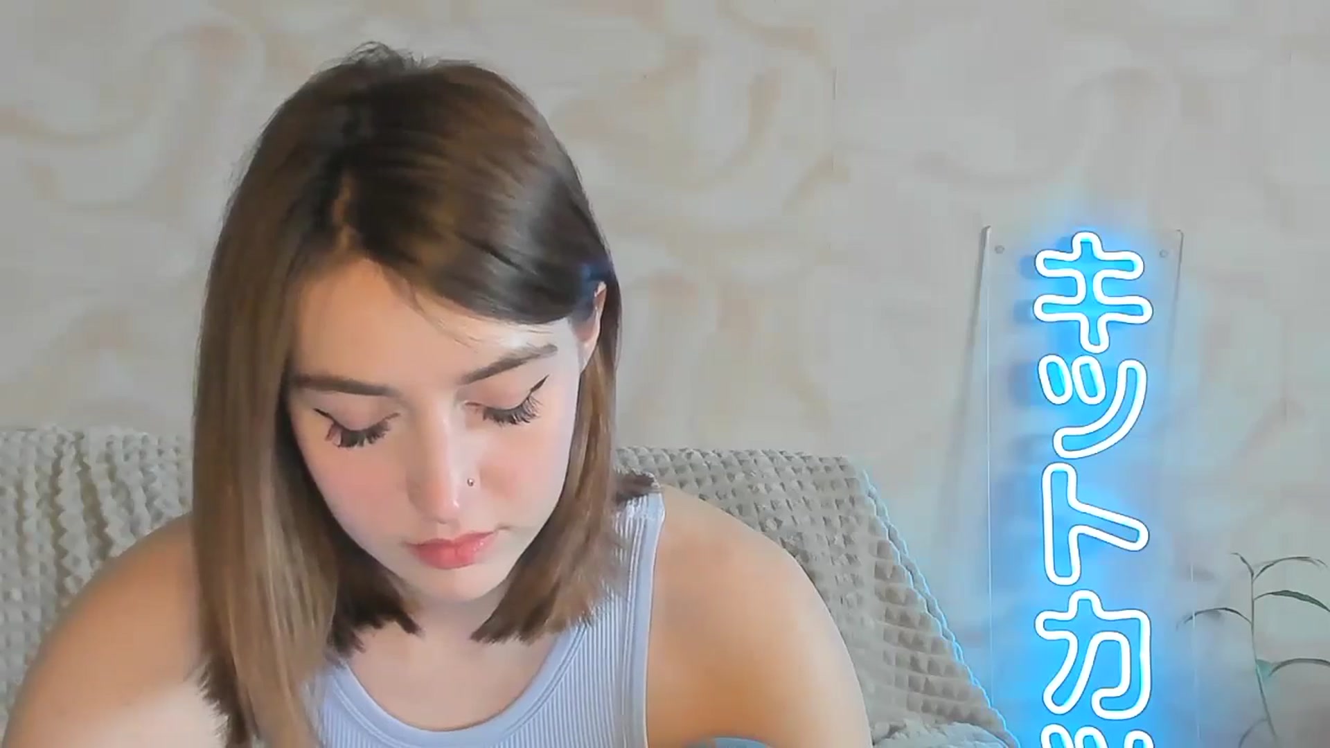 Gallery image thumbnail from lifethebest's myfreecams stream on, 05/20/2024, 02:54 image 17 of 20