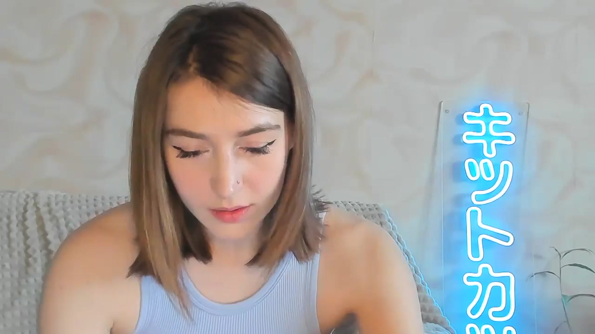Gallery image thumbnail from lifethebest's myfreecams stream on, 05/20/2024, 02:54 image 9 of 20