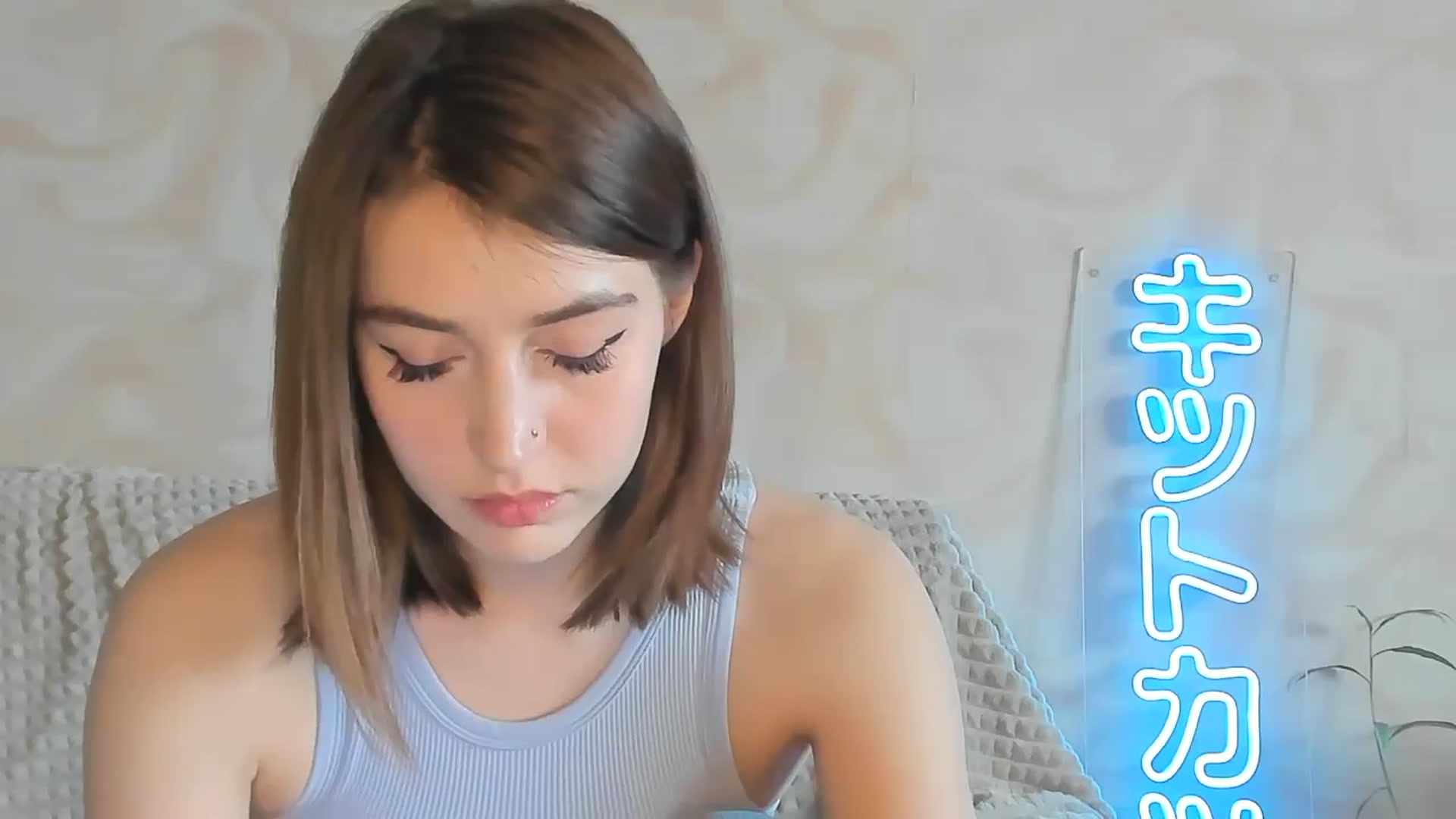 Gallery image thumbnail from lifethebest's myfreecams stream on, 05/20/2024, 02:54 image 5 of 20