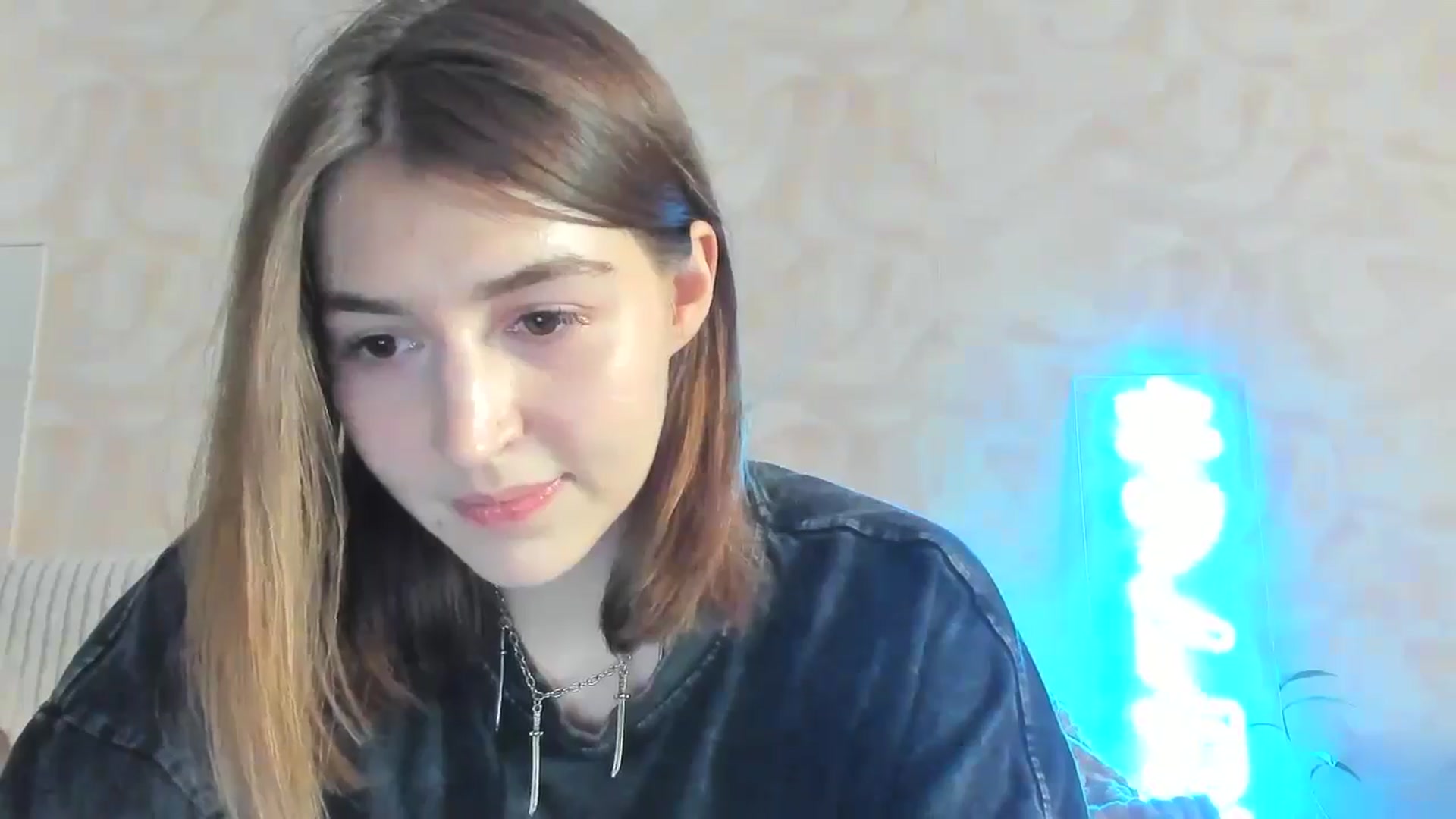 Gallery image thumbnail from lifethebest's myfreecams stream on, 05/27/2024, 06:59 image 18 of 20