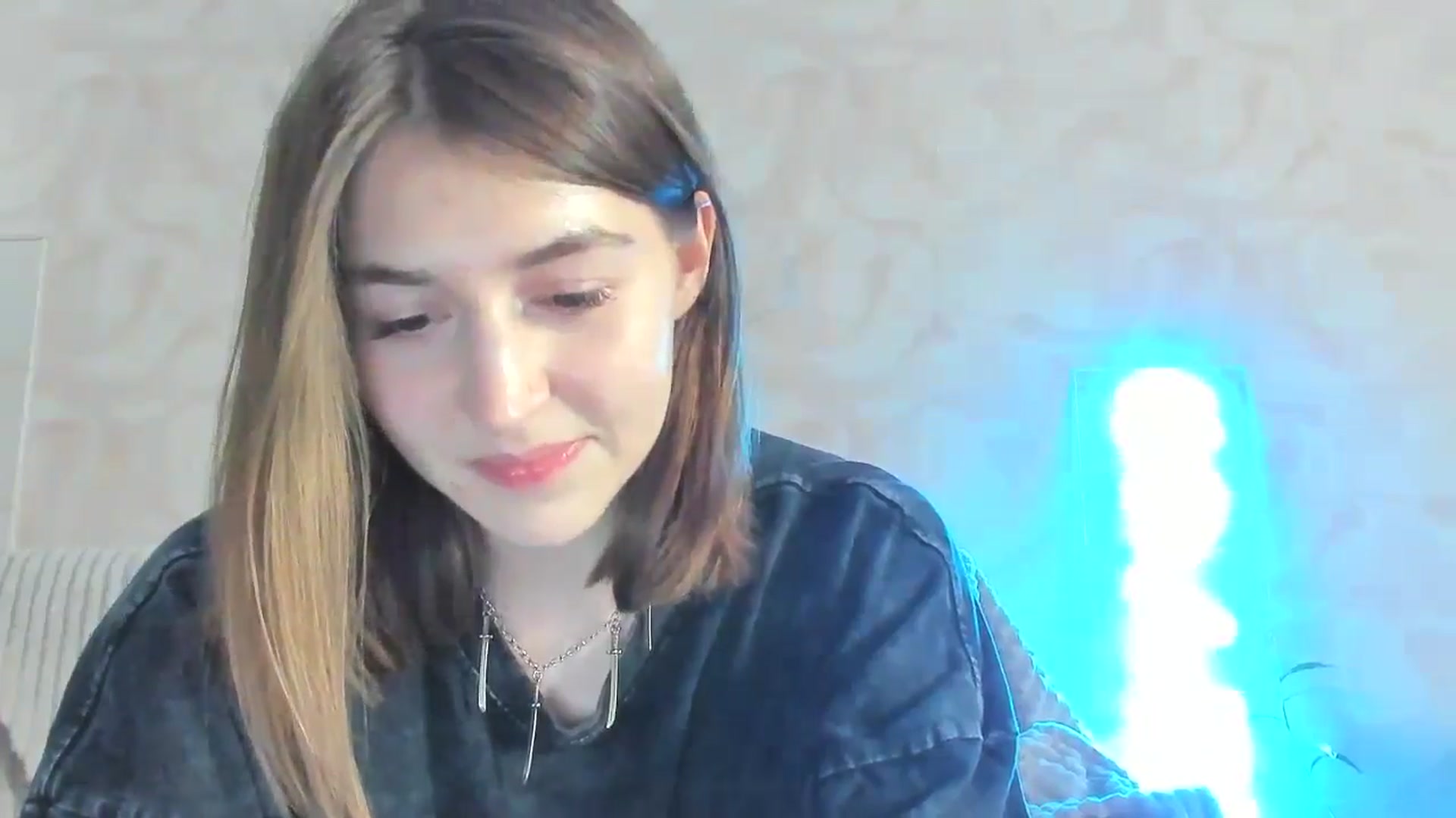 Gallery image thumbnail from lifethebest's myfreecams stream on, 05/27/2024, 06:59 image 8 of 20