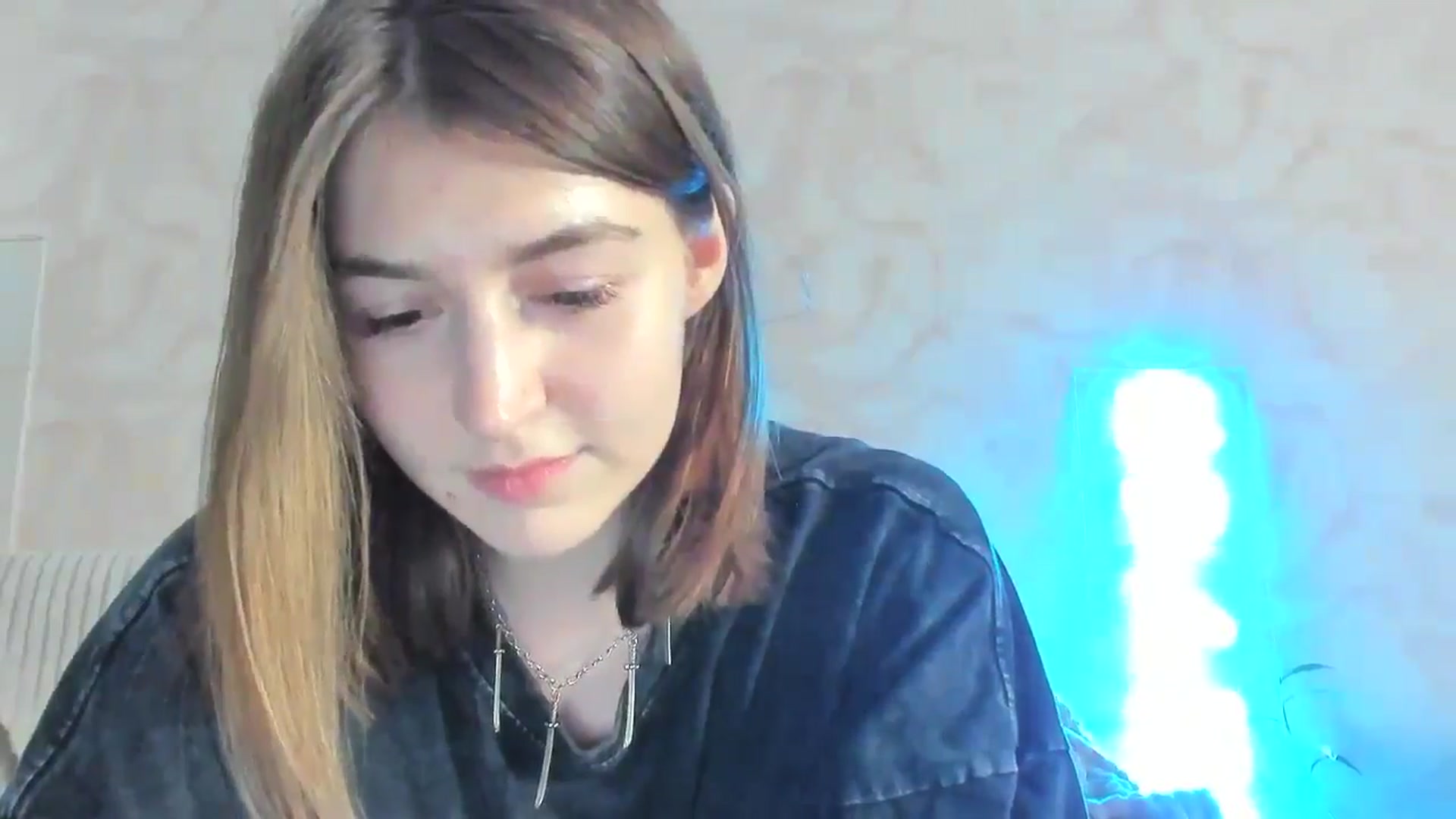 Gallery image thumbnail from lifethebest's myfreecams stream on, 05/27/2024, 06:59 image 10 of 20