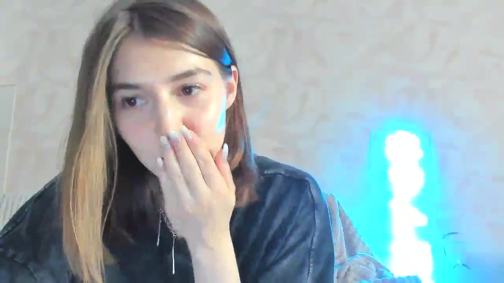 Gallery image thumbnail from lifethebest's myfreecams stream on, 05/27/2024, 06:59 image 12 of 20