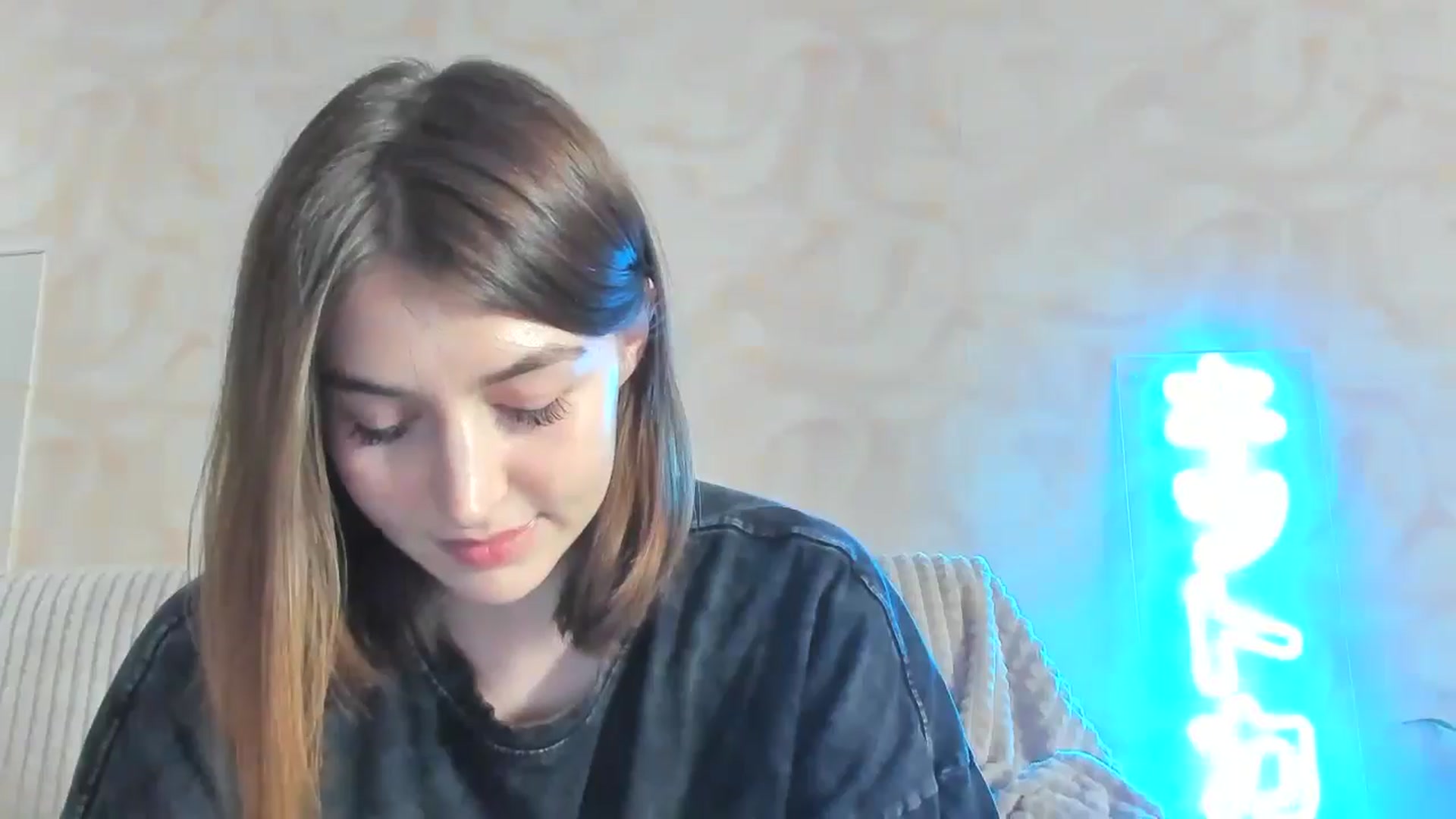 Gallery image thumbnail from lifethebest's myfreecams stream on, 05/27/2024, 11:09 image 11 of 20