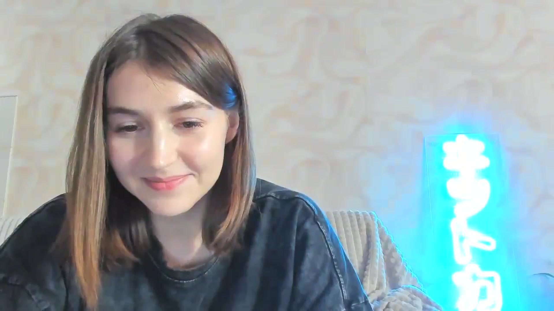 Gallery image thumbnail from lifethebest's myfreecams stream on, 05/27/2024, 11:09 image 19 of 20