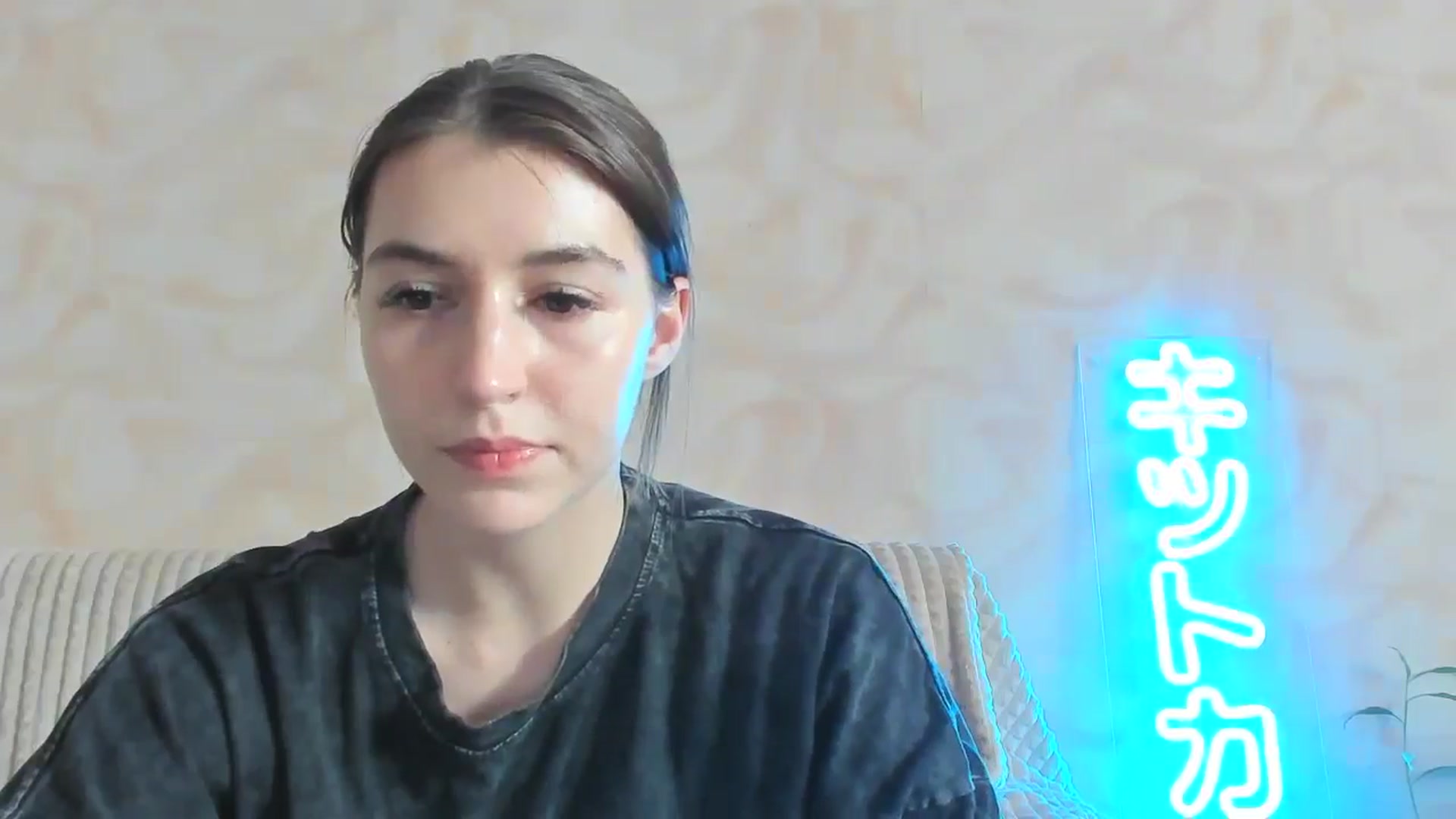 Gallery image thumbnail from lifethebest's myfreecams stream on, 05/30/2024, 07:18 image 17 of 20