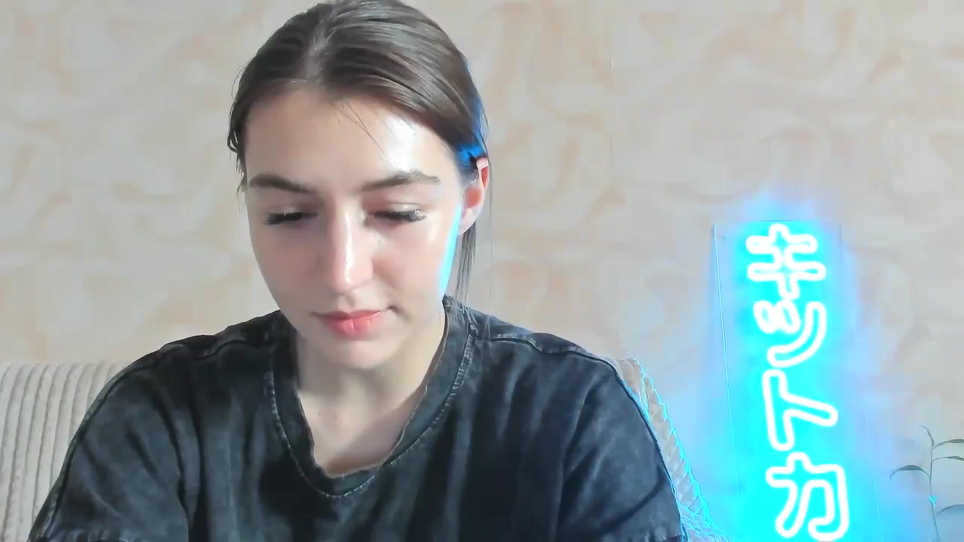 Gallery image thumbnail from lifethebest's myfreecams stream on, 05/30/2024, 07:18 image 20 of 20