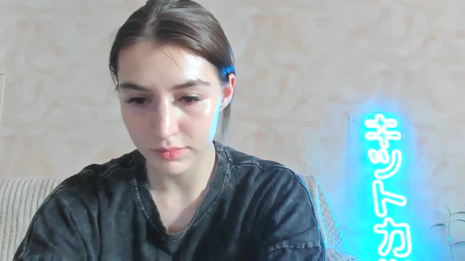 Gallery image thumbnail from lifethebest's myfreecams stream on, 05/30/2024, 07:18 image 4 of 20