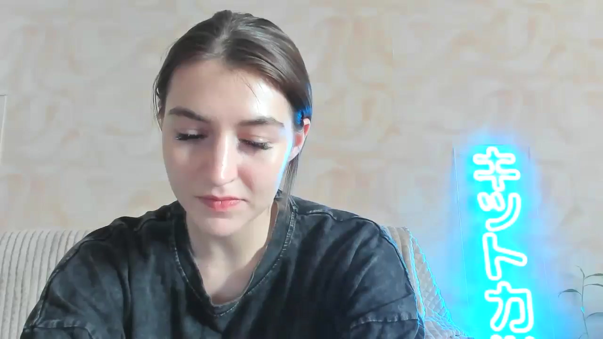 Gallery image thumbnail from lifethebest's myfreecams stream on, 05/30/2024, 07:18 image 1 of 20