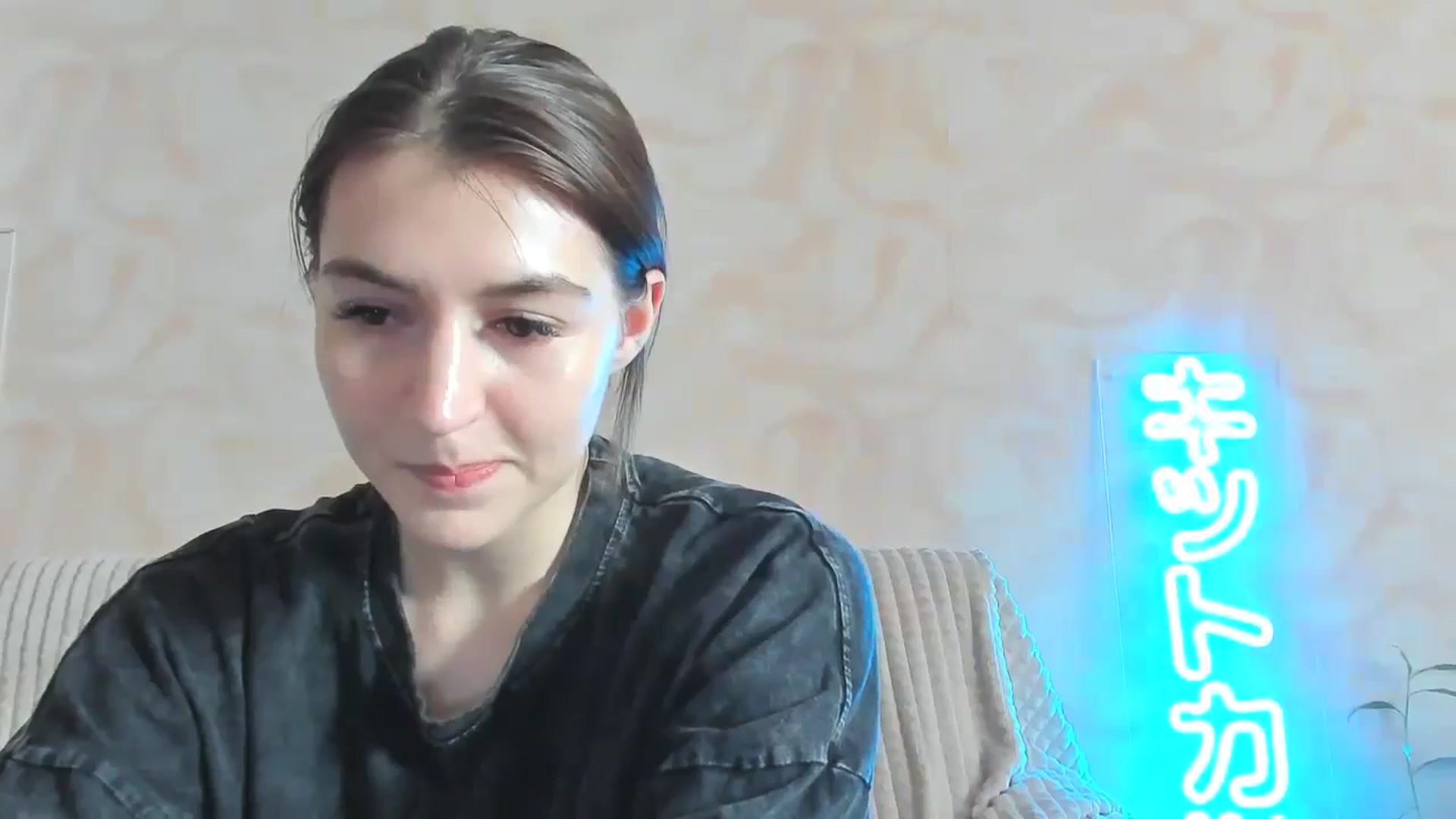 Gallery image thumbnail from lifethebest's myfreecams stream on, 05/30/2024, 07:18 image 9 of 20