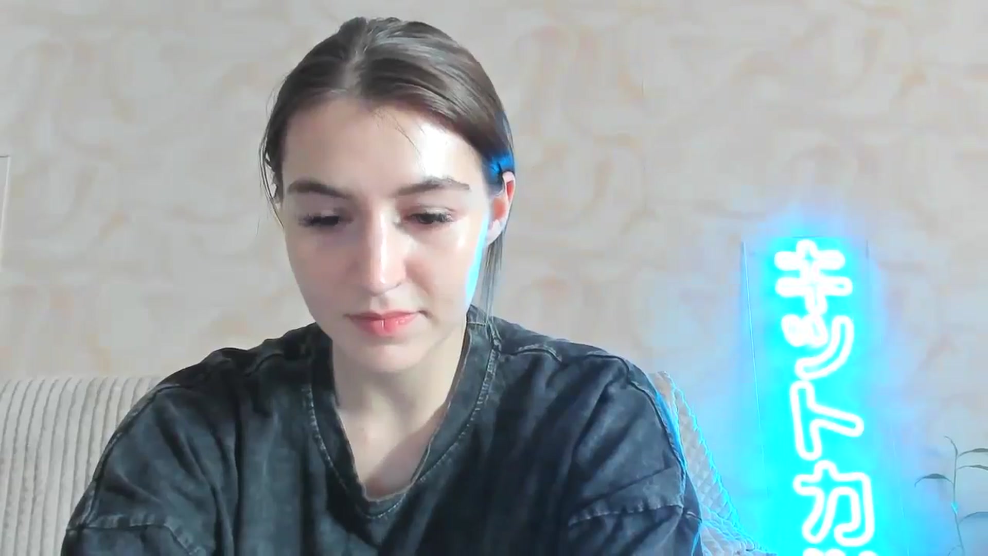 Gallery image thumbnail from lifethebest's myfreecams stream on, 05/30/2024, 07:18 image 7 of 20