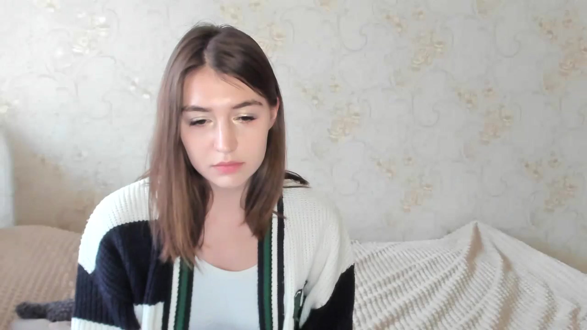 Gallery image thumbnail from lifethebest's myfreecams stream on, 09/23/2024, 08:08 image 1 of 20