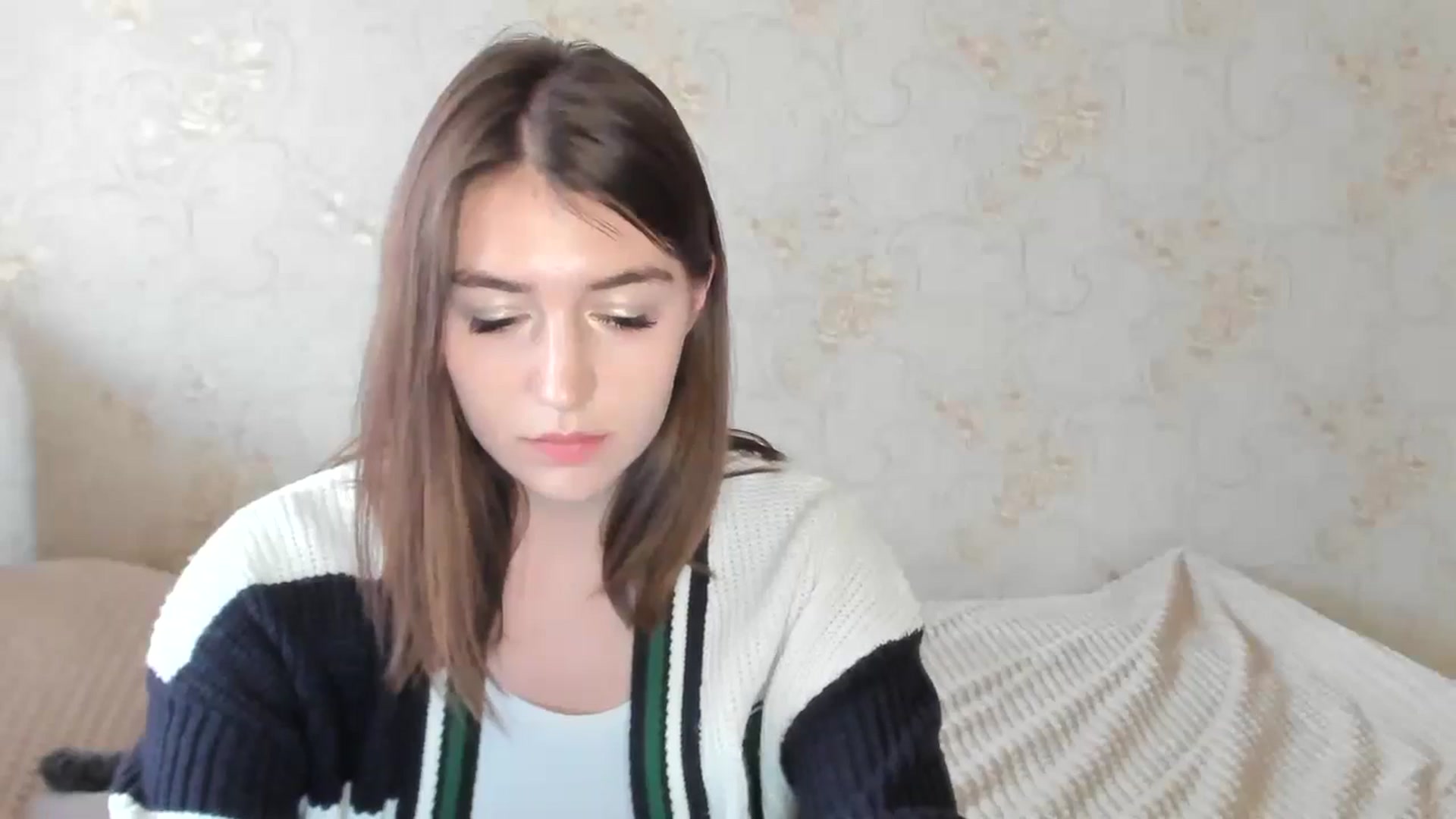 Gallery image thumbnail from lifethebest's myfreecams stream on, 09/23/2024, 08:08 image 4 of 20