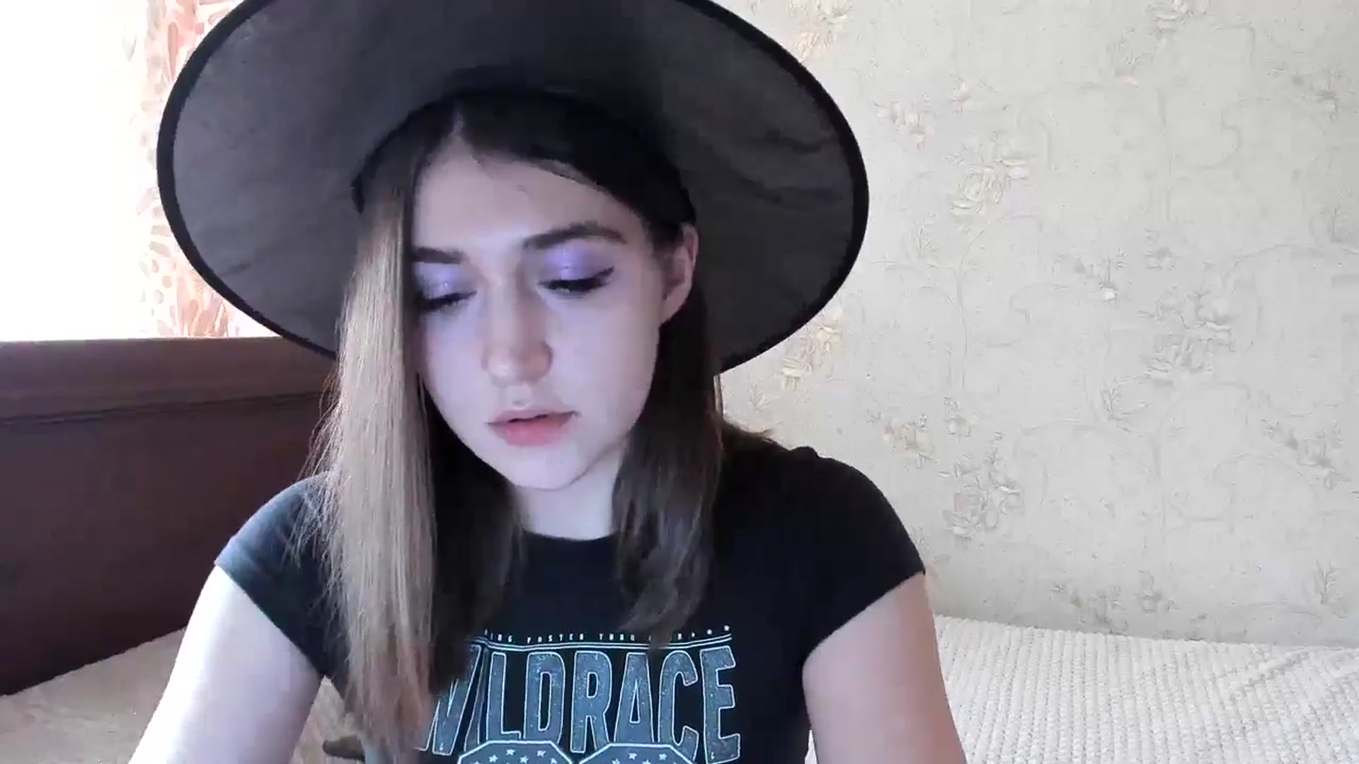 Gallery image thumbnail from lifethebest's myfreecams stream on, 10/23/2024, 08:08 image 11 of 20