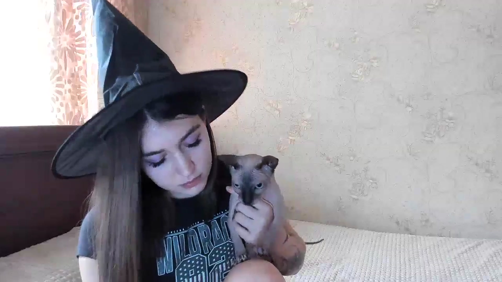 Gallery image thumbnail from lifethebest's myfreecams stream on, 10/23/2024, 08:08 image 9 of 20