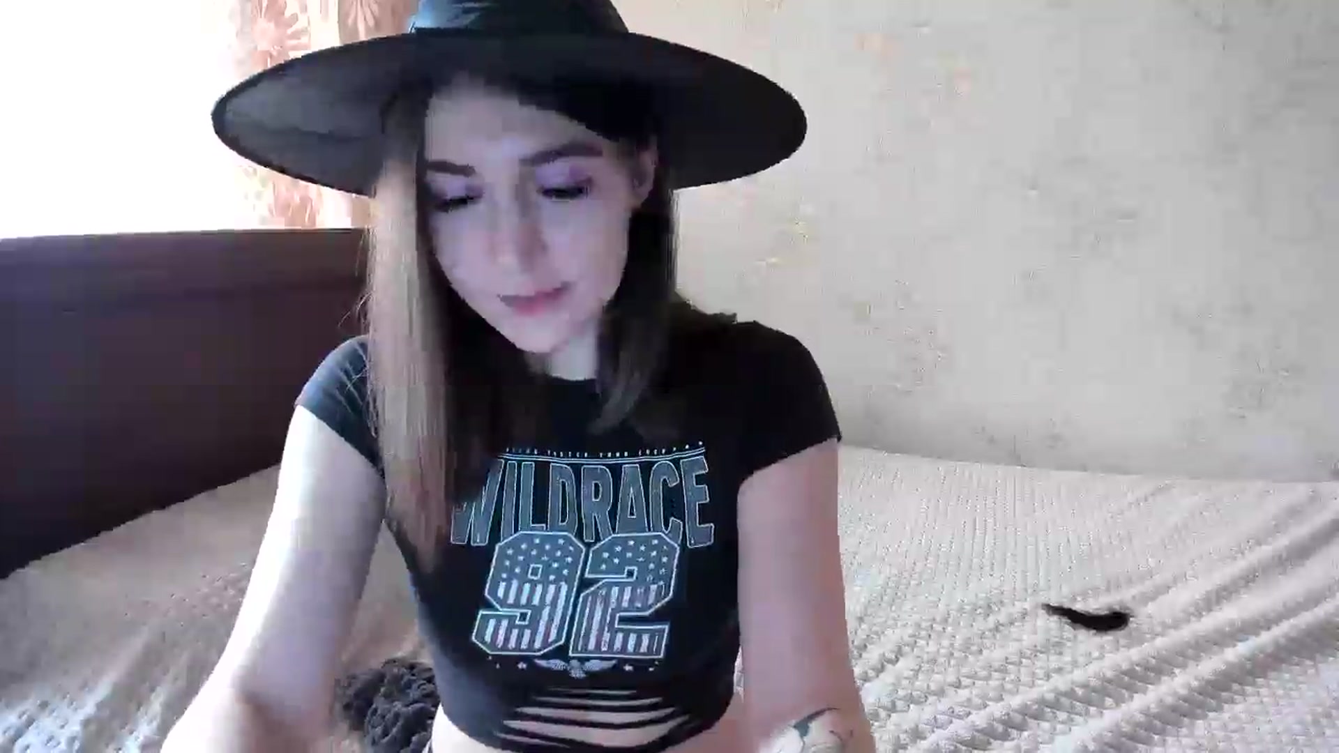 Gallery image thumbnail from lifethebest's myfreecams stream on, 10/23/2024, 08:08 image 19 of 20