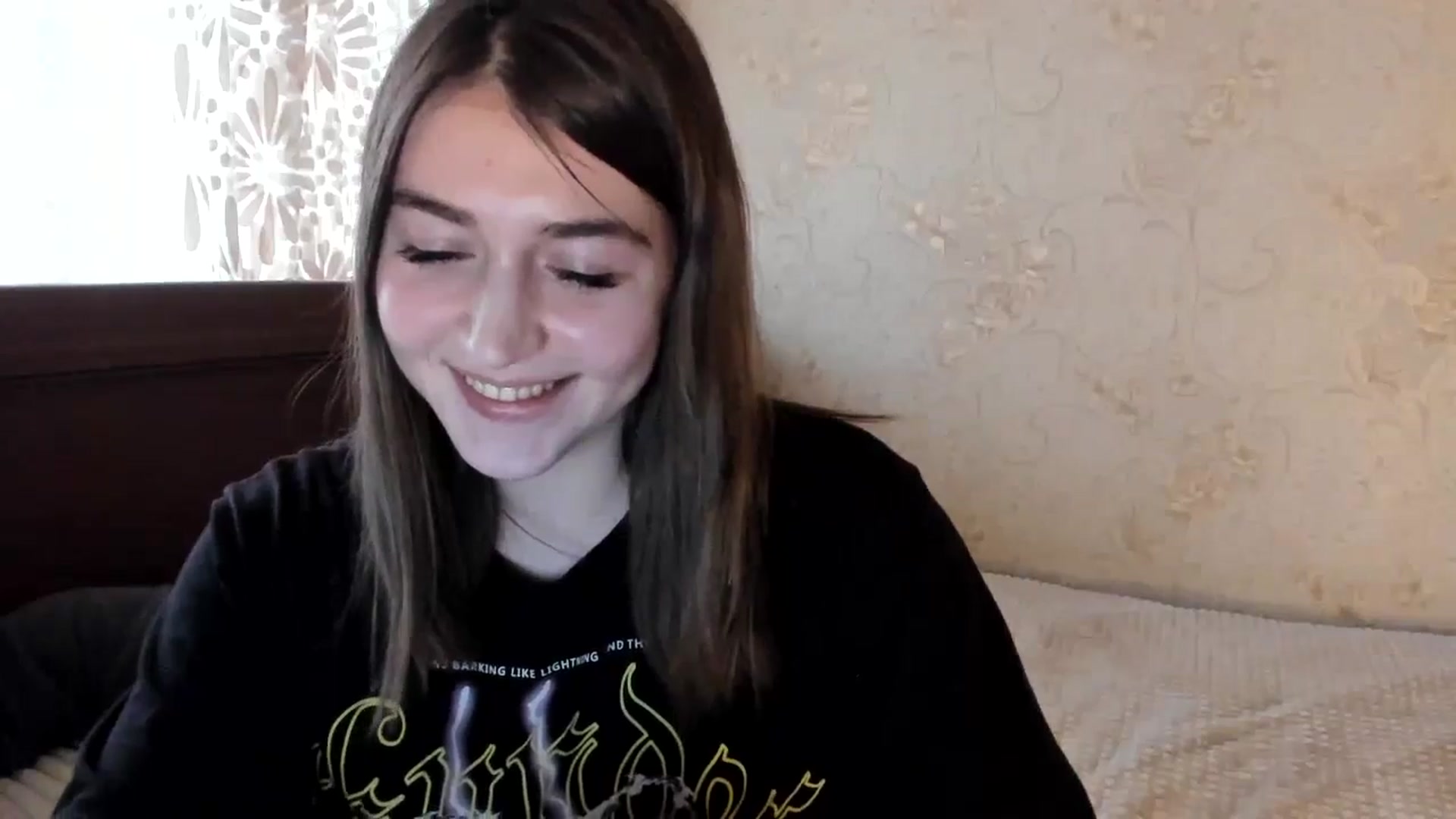 Gallery image thumbnail from lifethebest's myfreecams stream on, 10/29/2024, 08:54 image 5 of 20