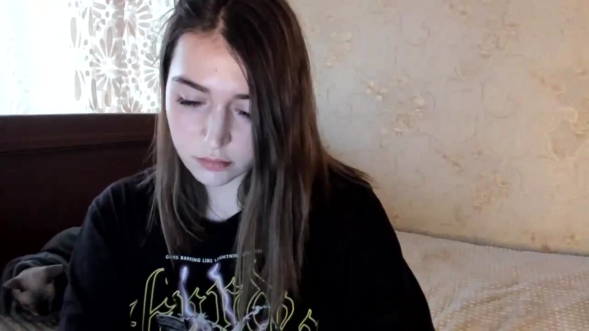 Gallery image thumbnail from lifethebest's myfreecams stream on, 10/29/2024, 08:54 image 8 of 20