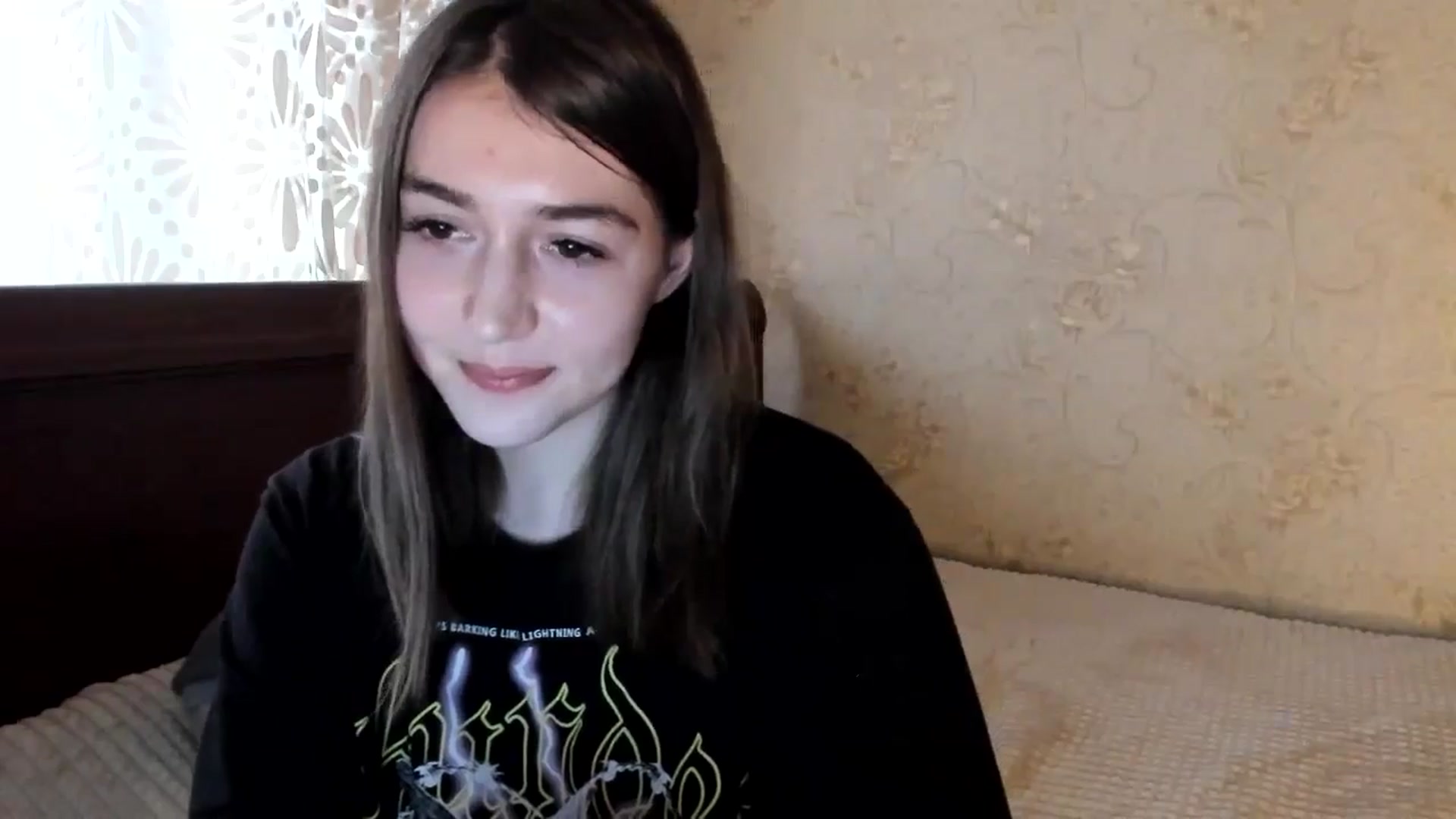 Gallery image thumbnail from lifethebest's myfreecams stream on, 10/29/2024, 09:35 image 13 of 20