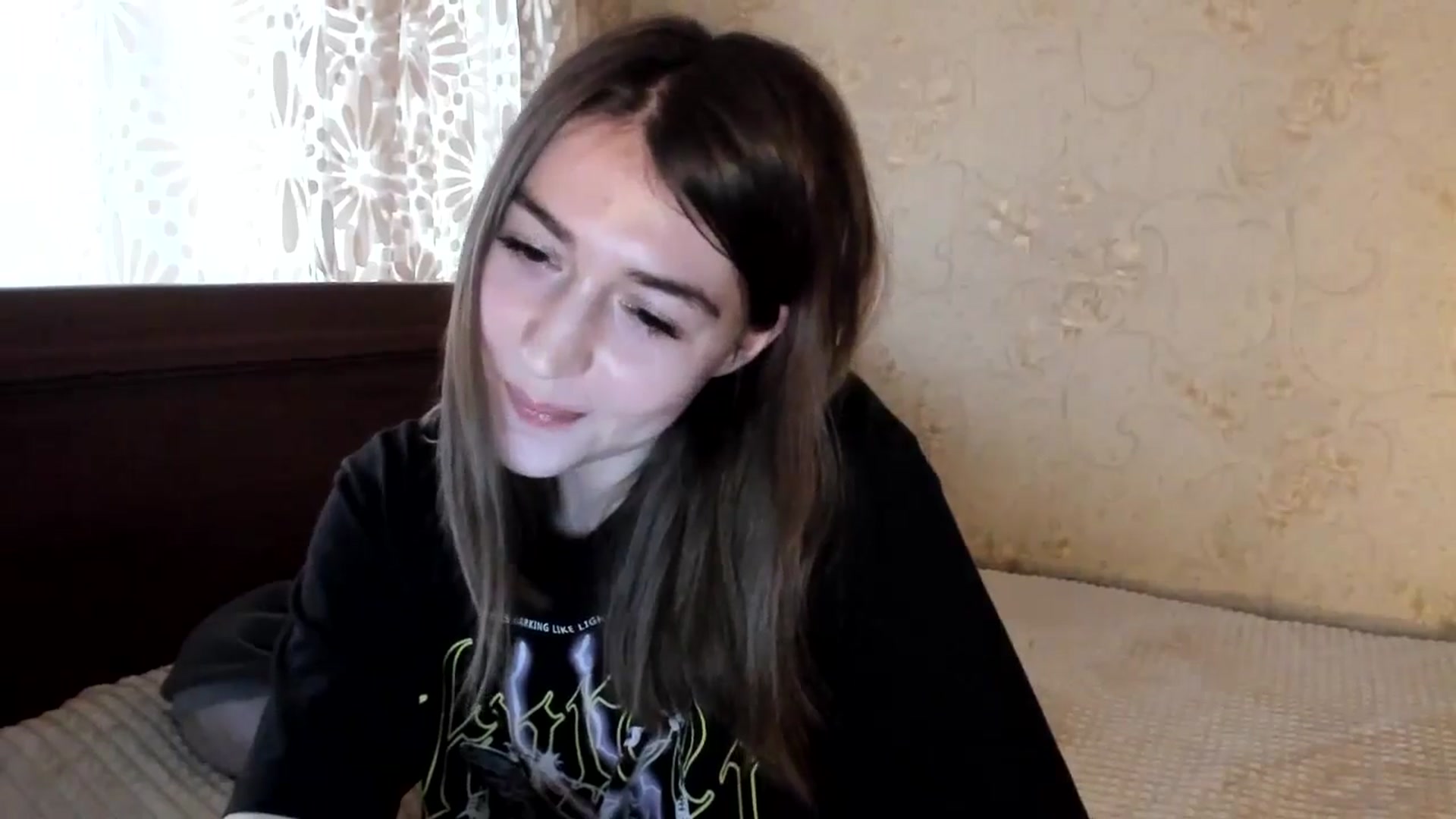 Gallery image thumbnail from lifethebest's myfreecams stream on, 10/29/2024, 09:35 image 11 of 20