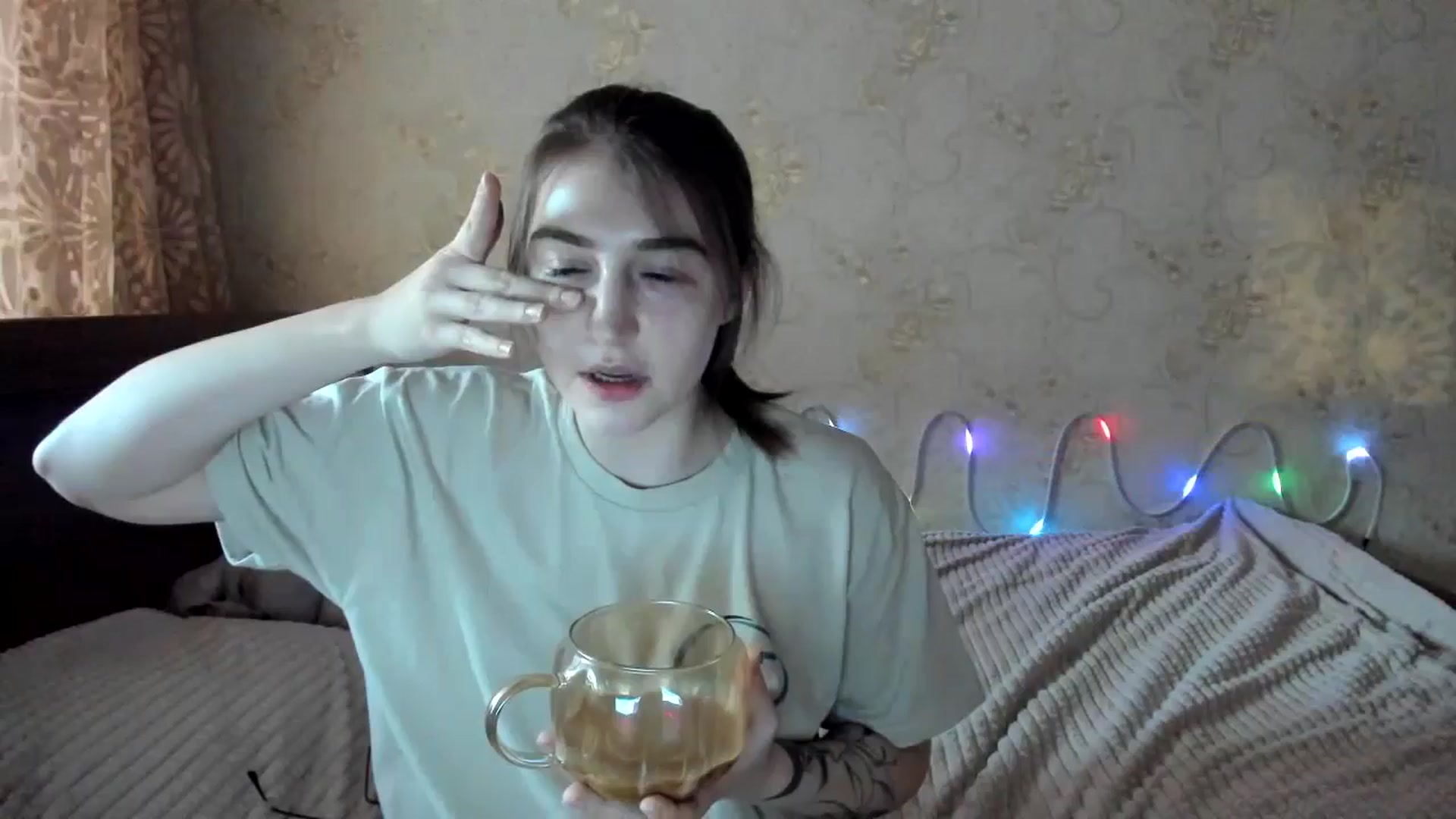 Gallery image thumbnail from lifethebest's myfreecams stream on, 12/17/2024, 09:20 image 1 of 20