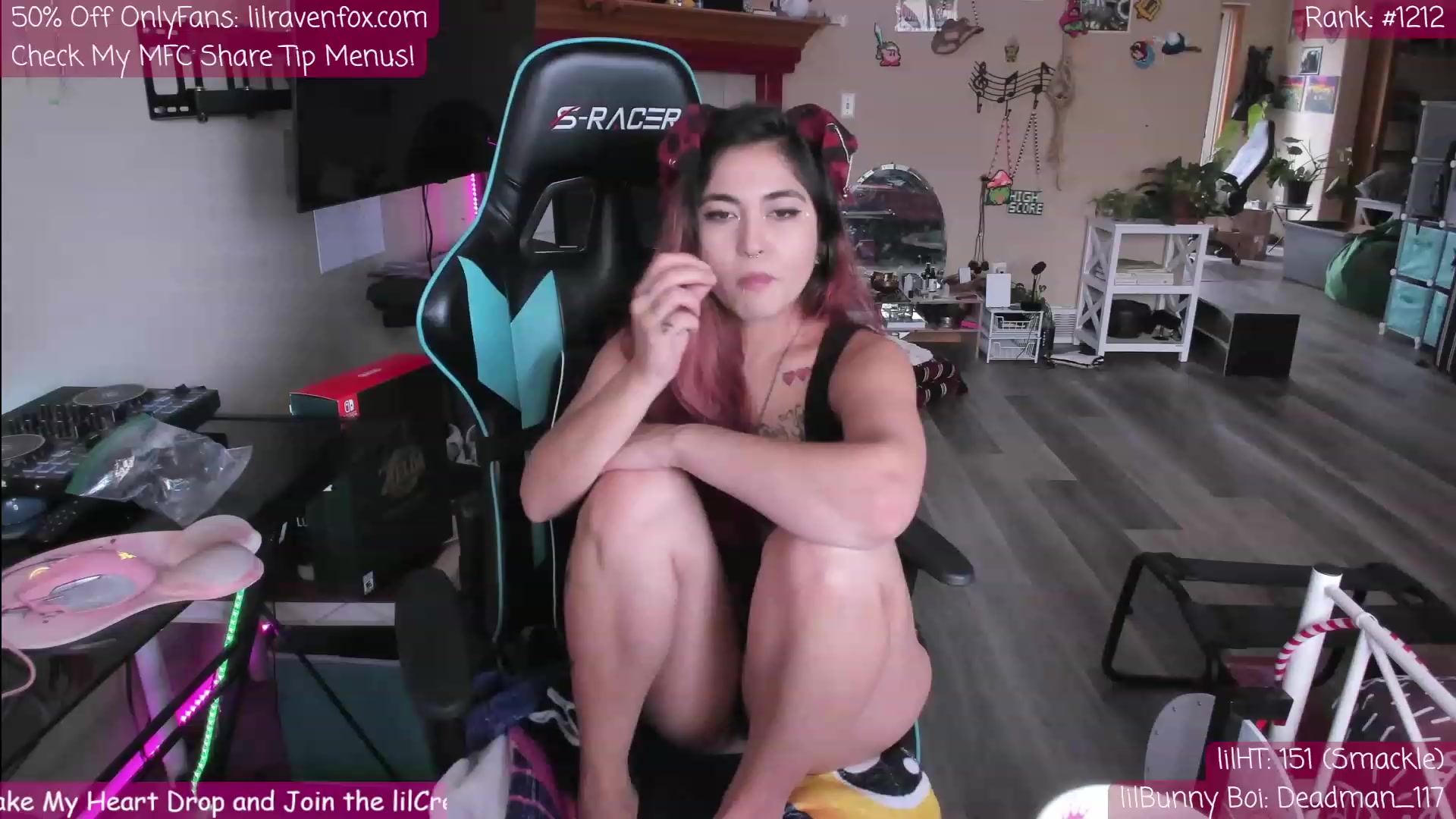 Gallery image thumbnail from lilRavenFox's myfreecams stream on, 05/14/2023, 21:04 image 20 of 20