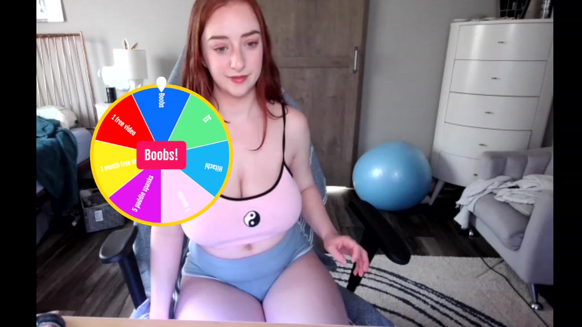 Gallery image thumbnail from lil_purrmaid's myfreecams stream on, 03/27/2023, 19:14 image 5 of 20