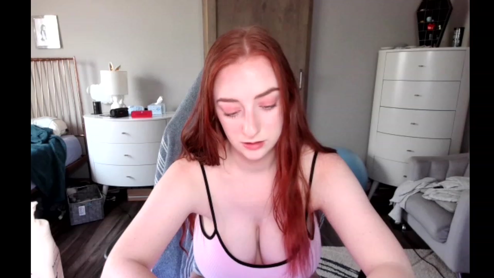 Gallery image thumbnail from lil_purrmaid's myfreecams stream on, 03/27/2023, 19:46 image 4 of 20