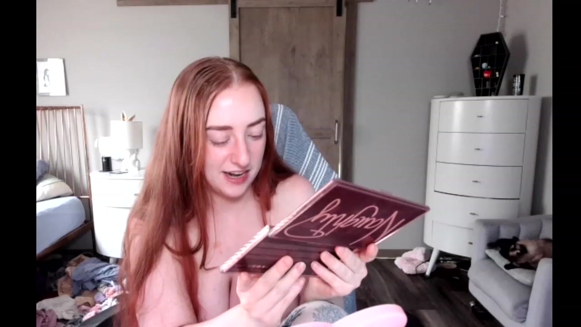 Gallery image thumbnail from lil_purrmaid's myfreecams stream on, 04/05/2023, 20:45 image 14 of 20