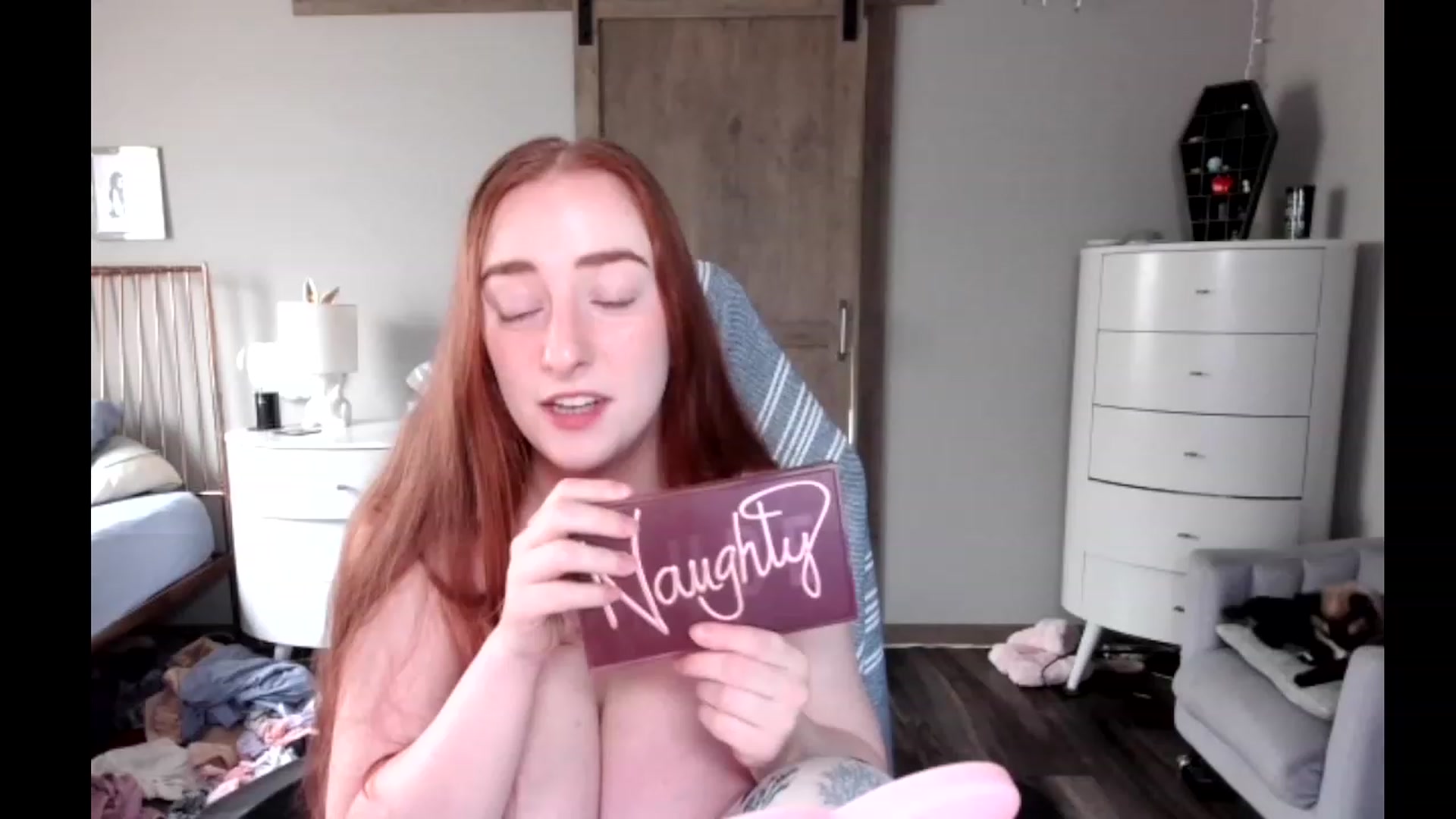 Gallery image thumbnail from lil_purrmaid's myfreecams stream on, 04/05/2023, 20:45 image 13 of 20