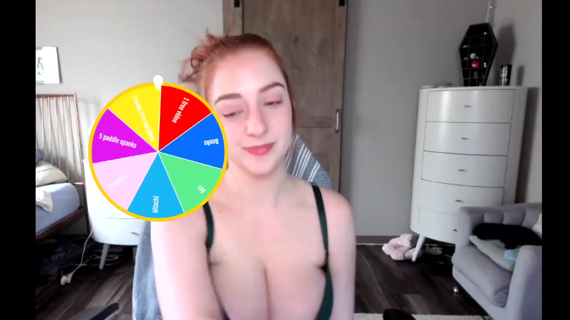 Gallery image thumbnail from lil_purrmaid's myfreecams stream on, 04/08/2023, 19:54 image 20 of 20