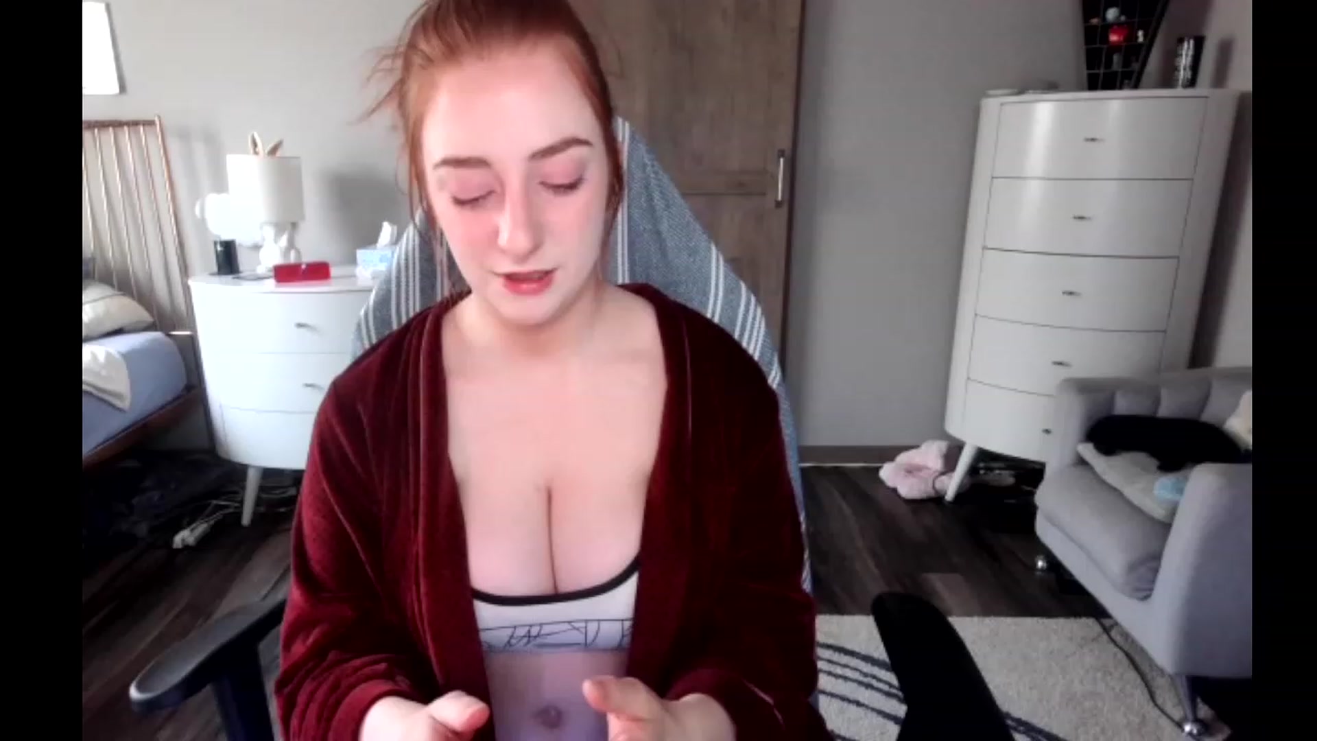 Gallery image thumbnail from lil_purrmaid's myfreecams stream on, 04/09/2023, 16:18 image 2 of 20