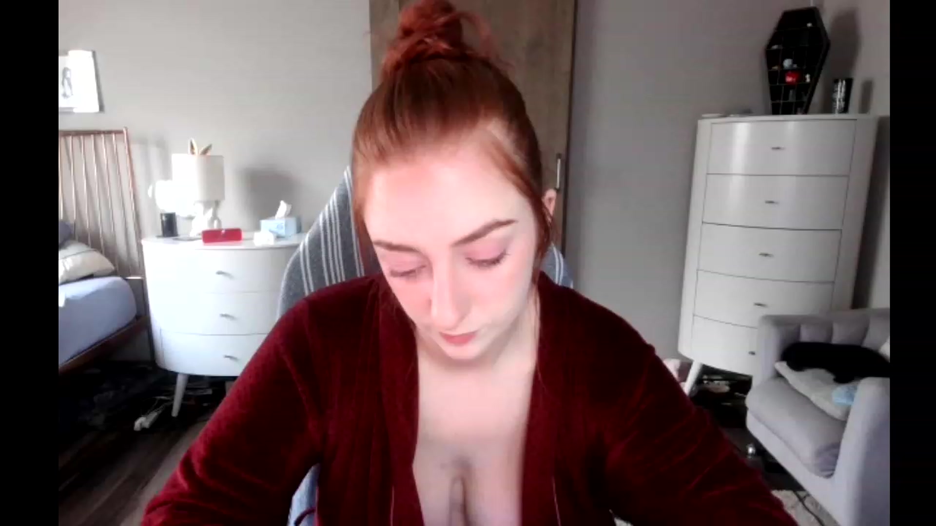 Gallery image thumbnail from lil_purrmaid's myfreecams stream on, 04/09/2023, 17:00 image 12 of 20