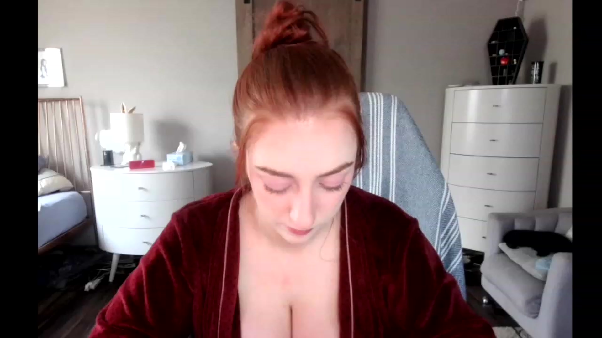 Gallery image thumbnail from lil_purrmaid's myfreecams stream on, 04/09/2023, 18:38 image 1 of 20