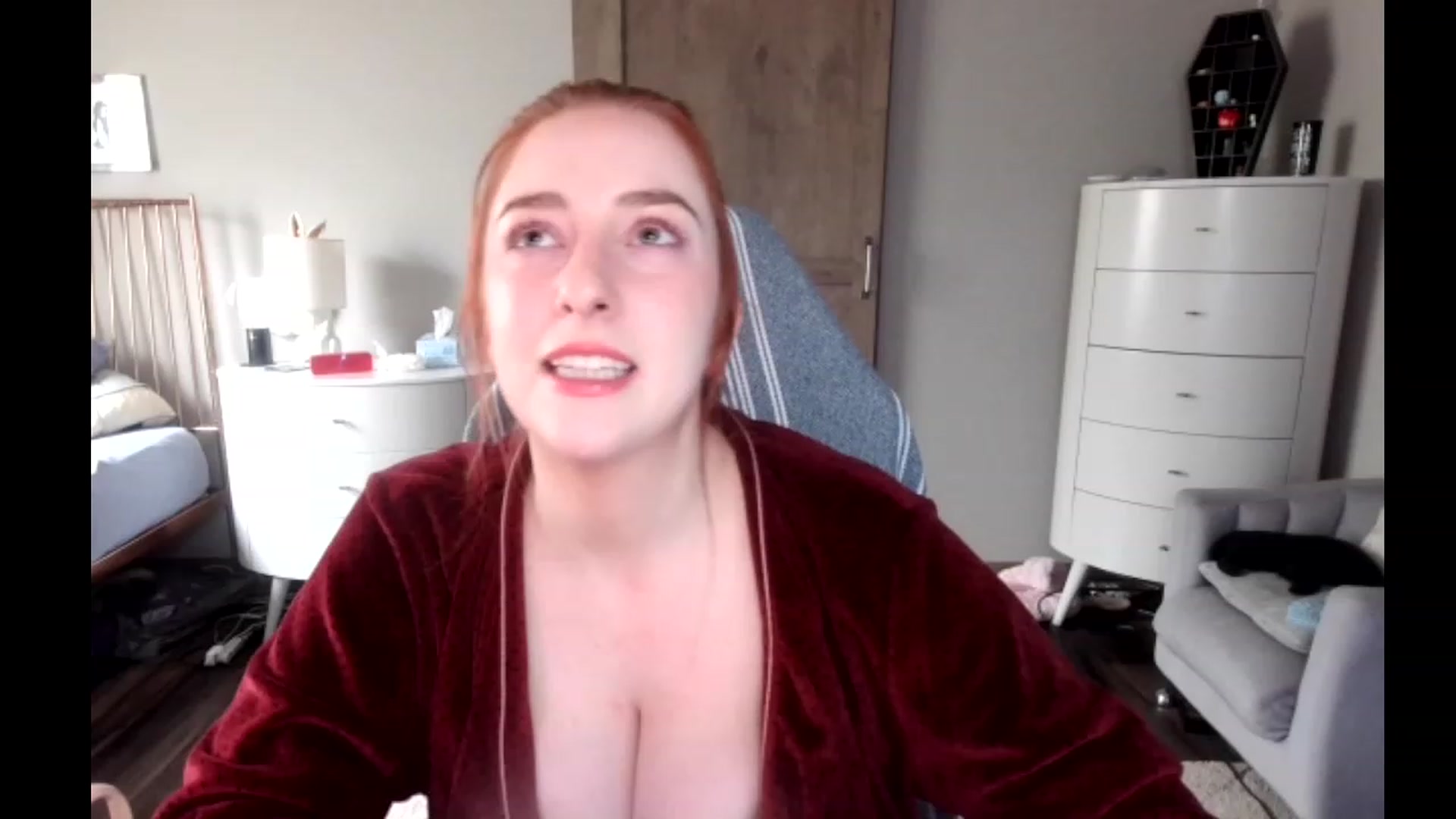 Gallery image thumbnail from lil_purrmaid's myfreecams stream on, 04/09/2023, 21:14 image 2 of 20