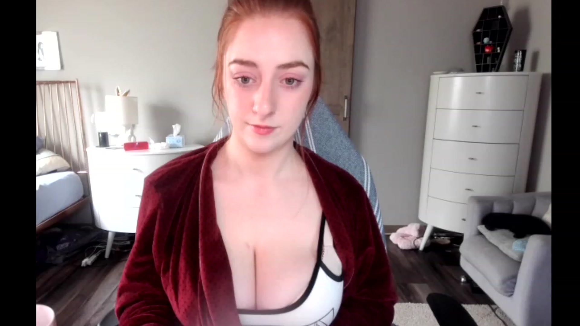 Gallery image thumbnail from lil_purrmaid's myfreecams stream on, 04/09/2023, 21:14 image 19 of 20