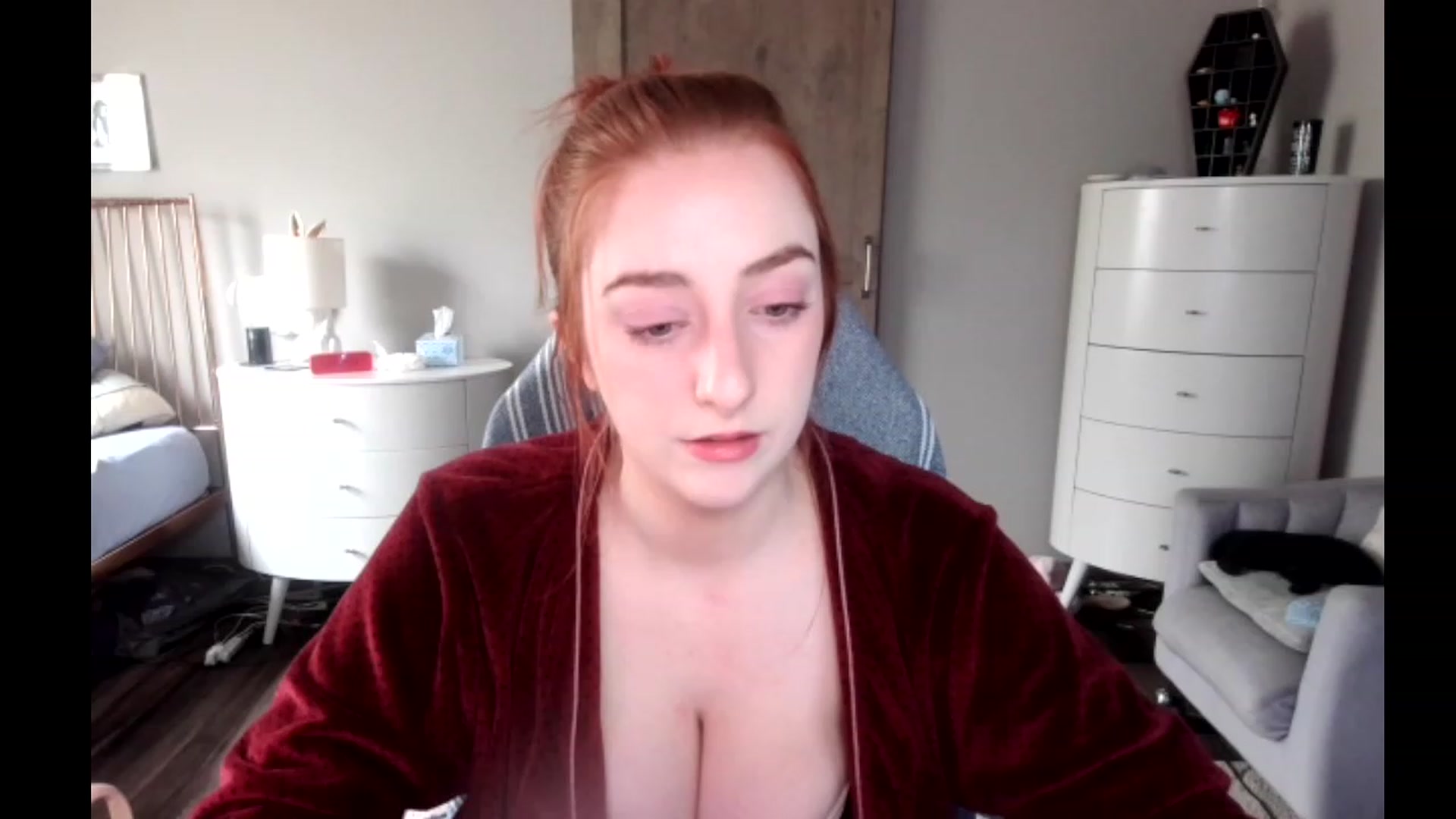 Gallery image thumbnail from lil_purrmaid's myfreecams stream on, 04/09/2023, 21:14 image 3 of 20