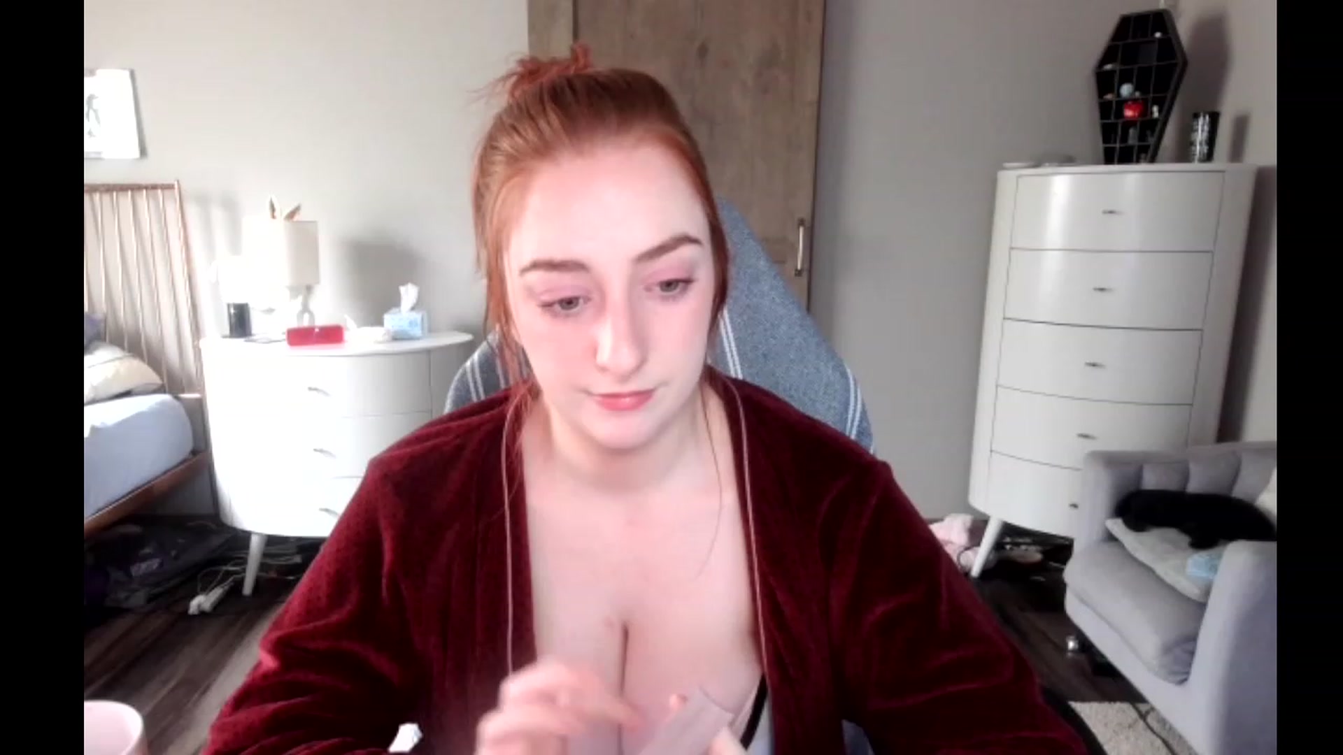 Gallery image thumbnail from lil_purrmaid's myfreecams stream on, 04/09/2023, 21:14 image 6 of 20